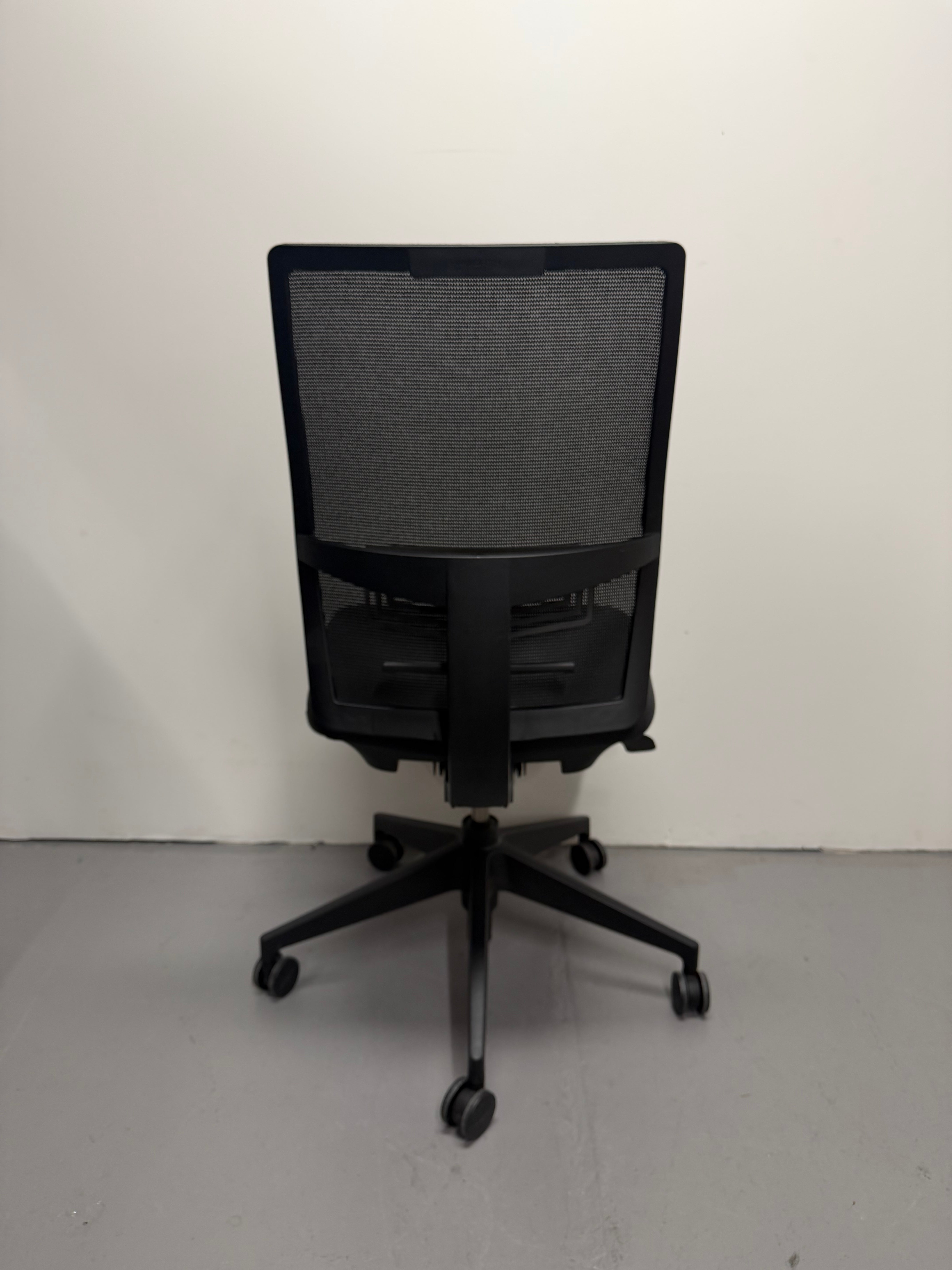 Haworth Aloha Ergonomic task Chair - Black
