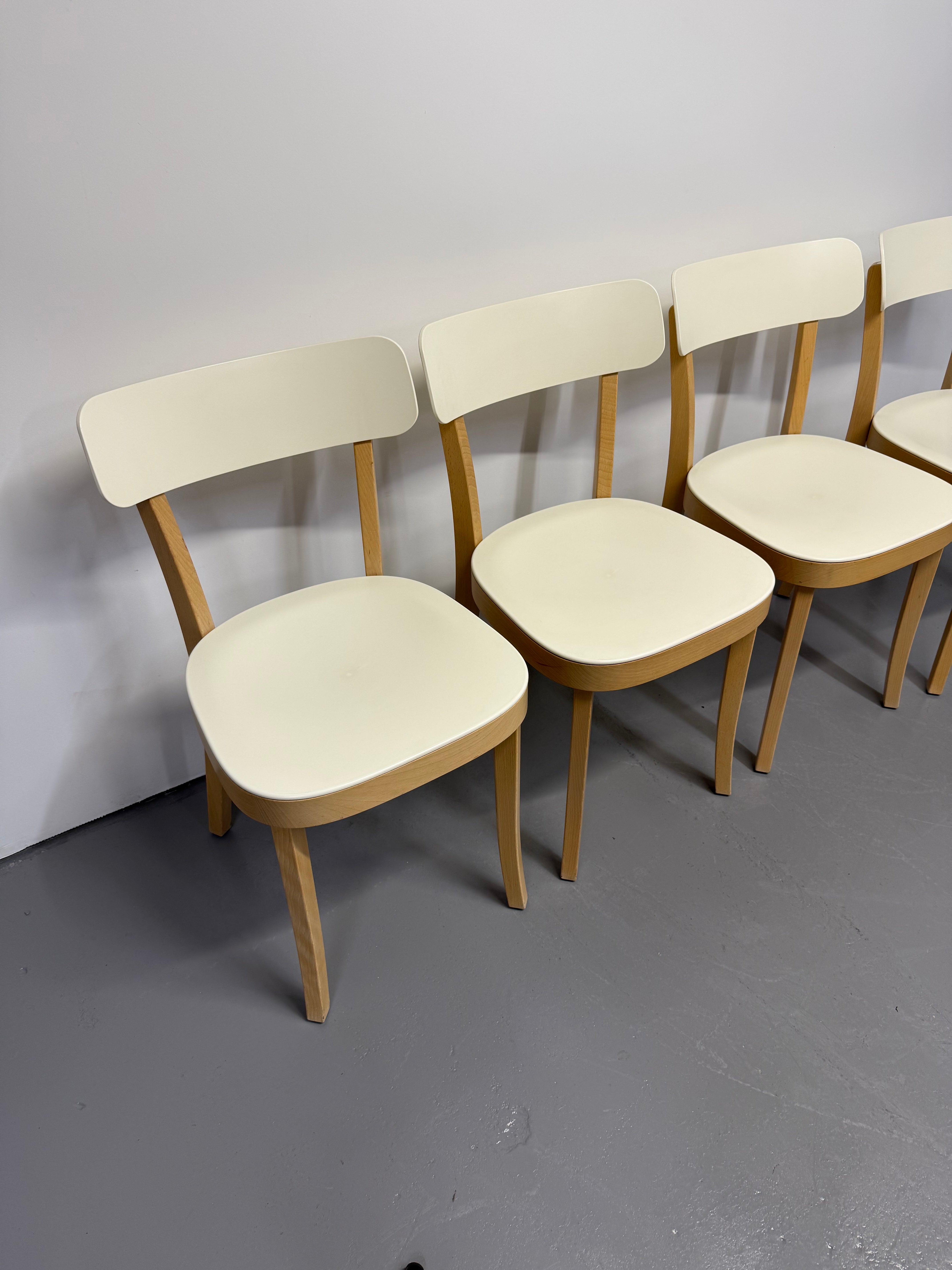 Vitra Basel Chair by Jasper Morrison – Beech Frame with White Seat & Back