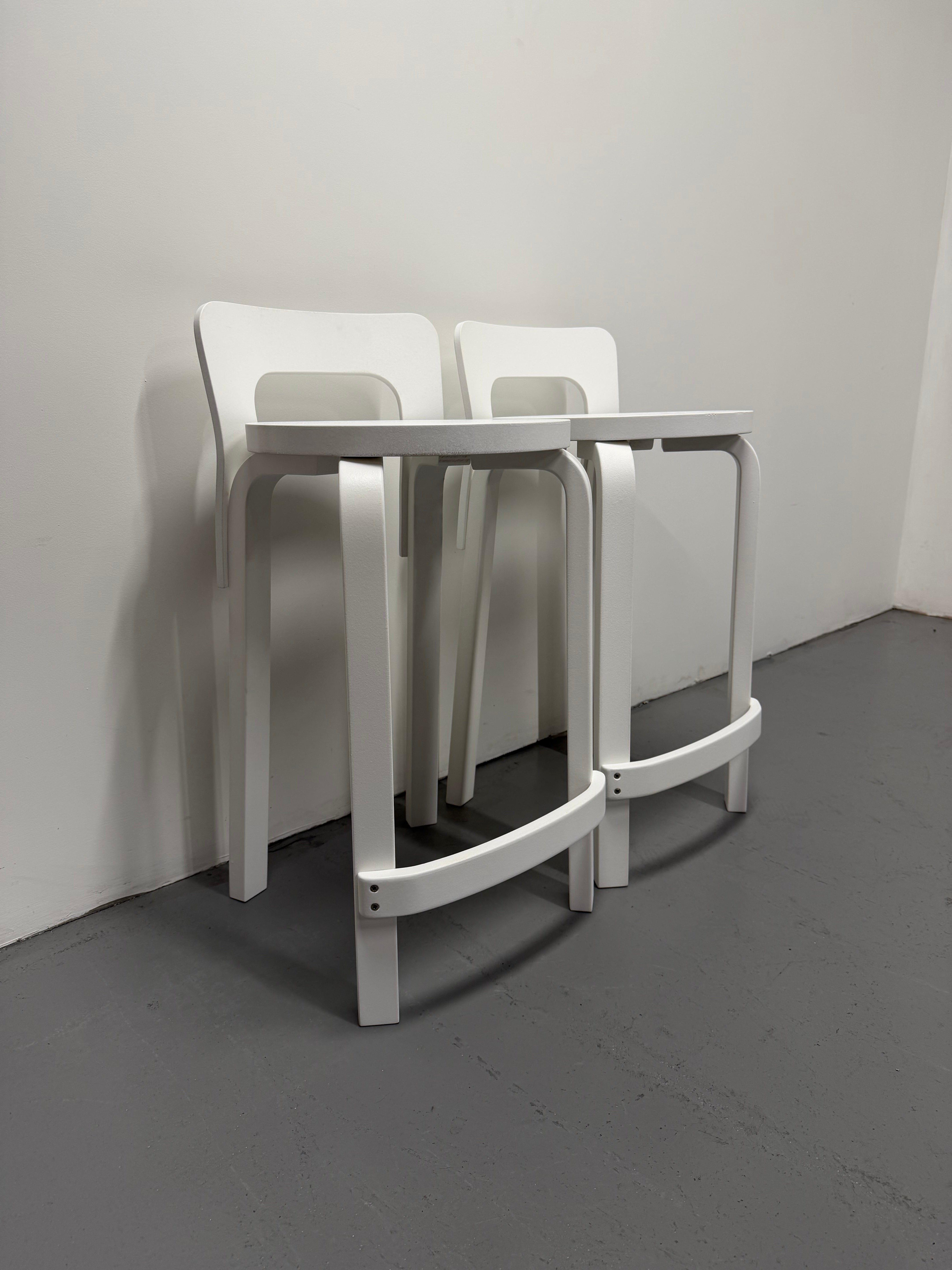 Artek Aalto K65 High Chair – White