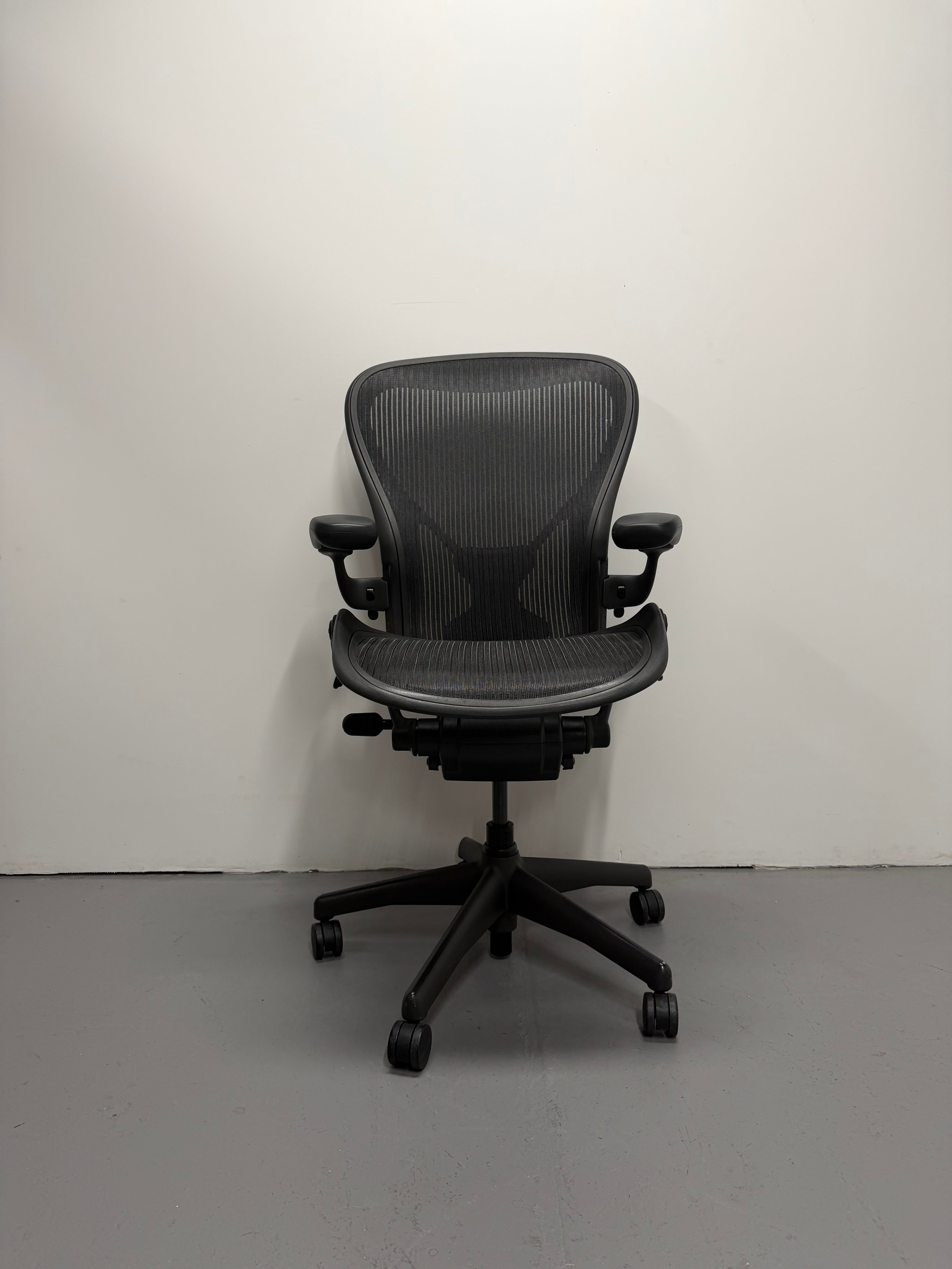 Herman Miller Aeron Chair with Armrests – Size C
