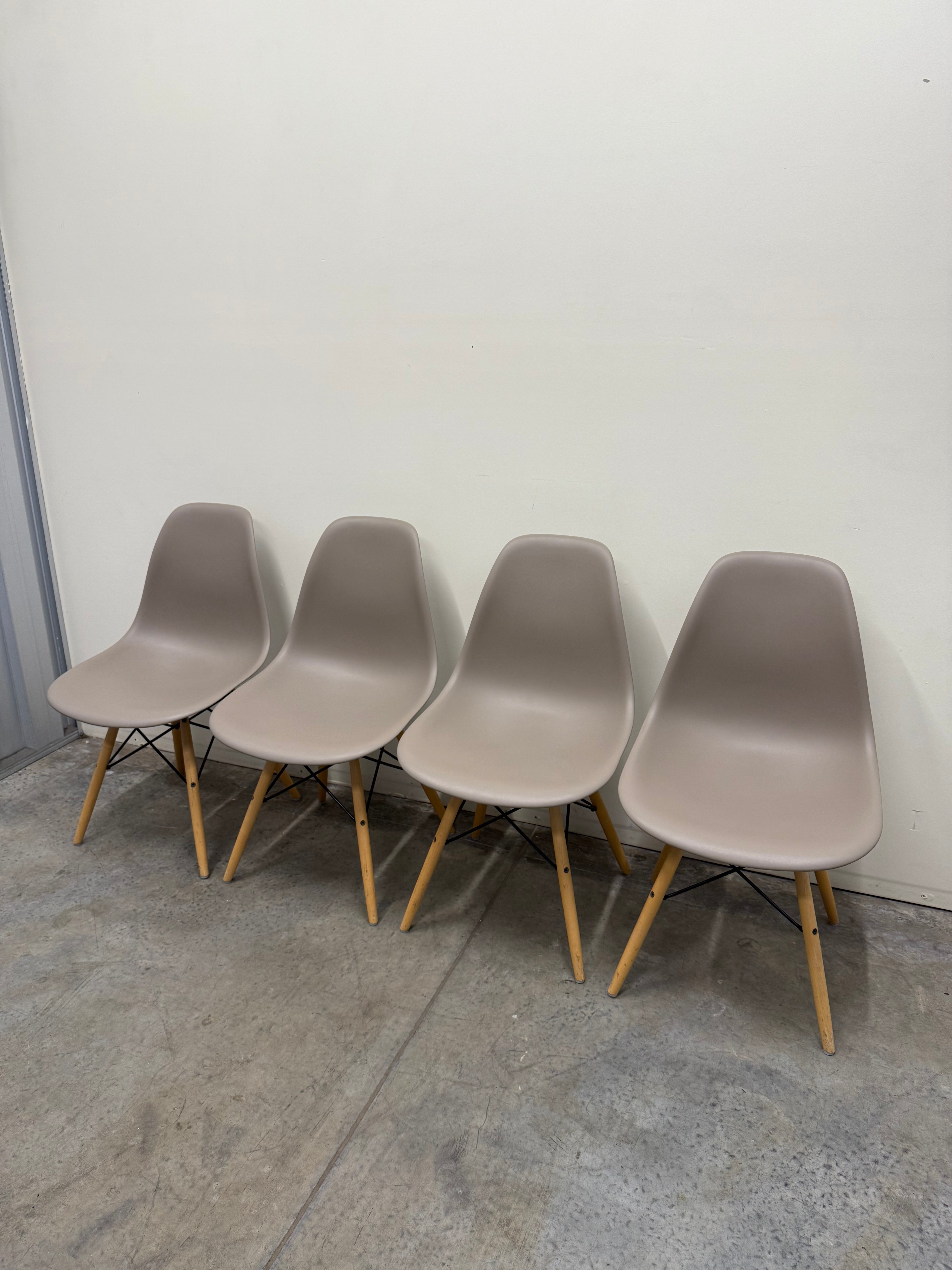 Eames Molded Plastic Side Chair by Herman Miller – Sparrow / Wood Dowel Base
