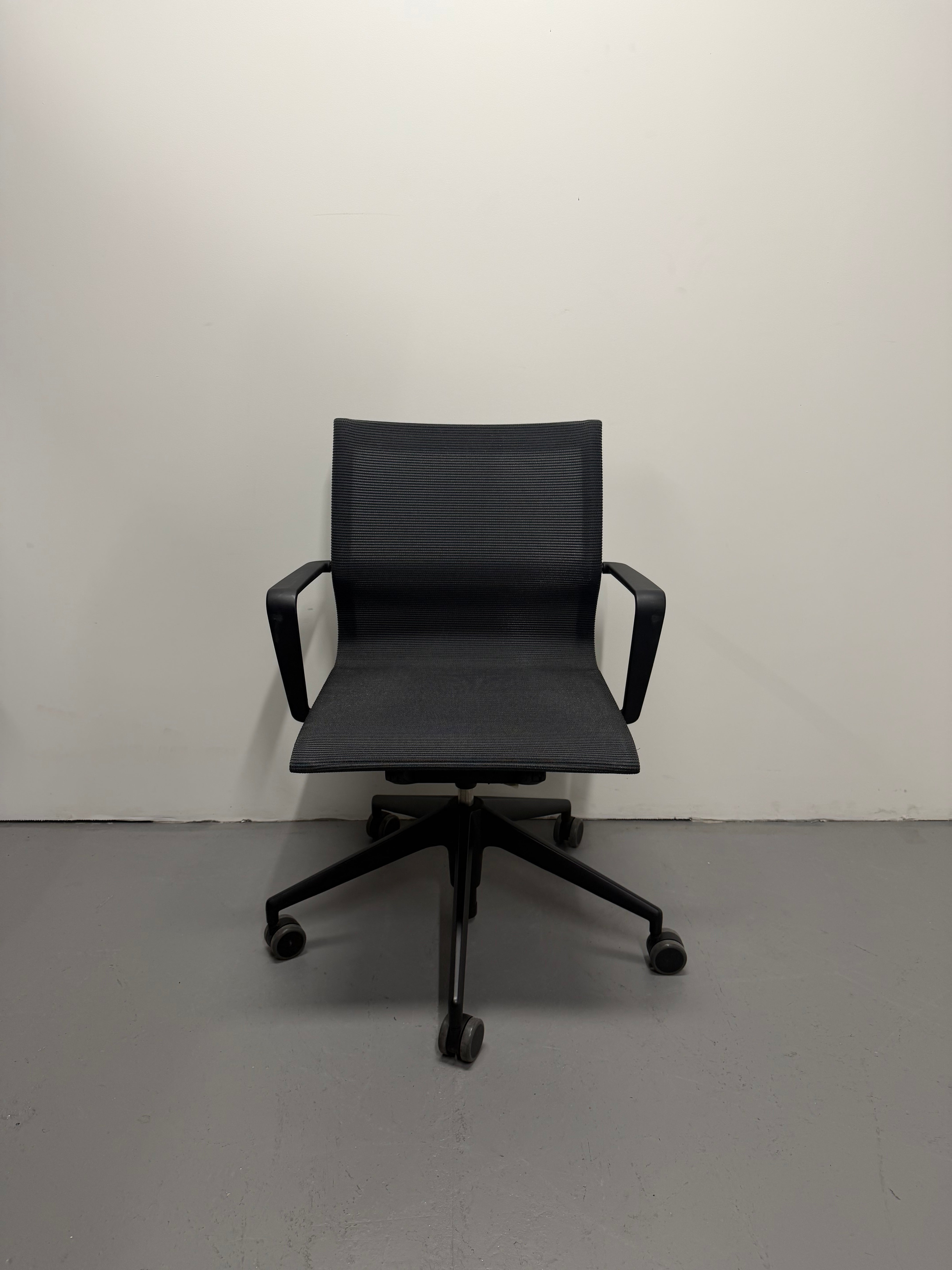 Vitra Physix Ergonomic Boardroom Office Chair - Alberto Meda