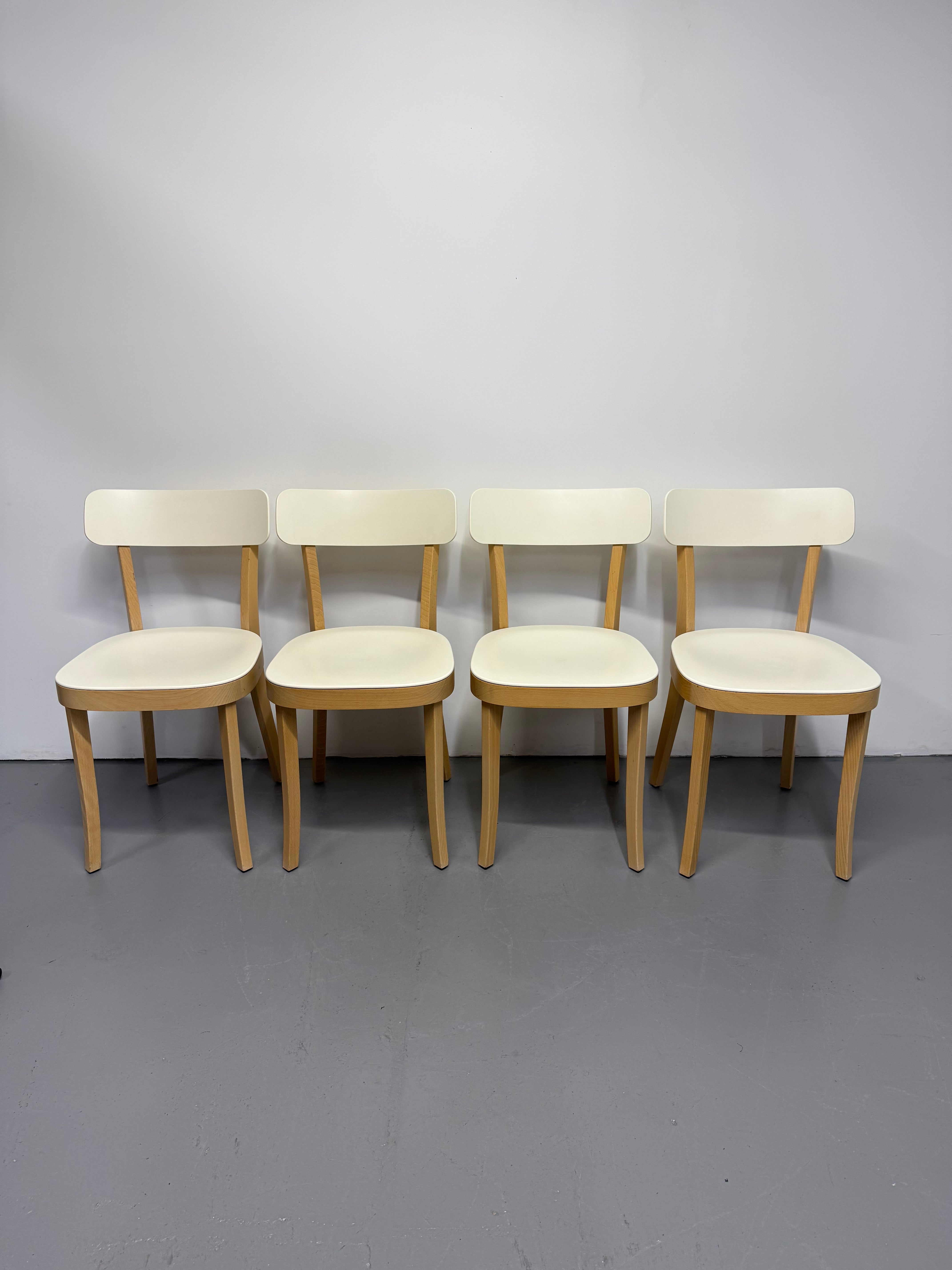 Vitra Basel Chair by Jasper Morrison – Beech Frame with White Seat & B
