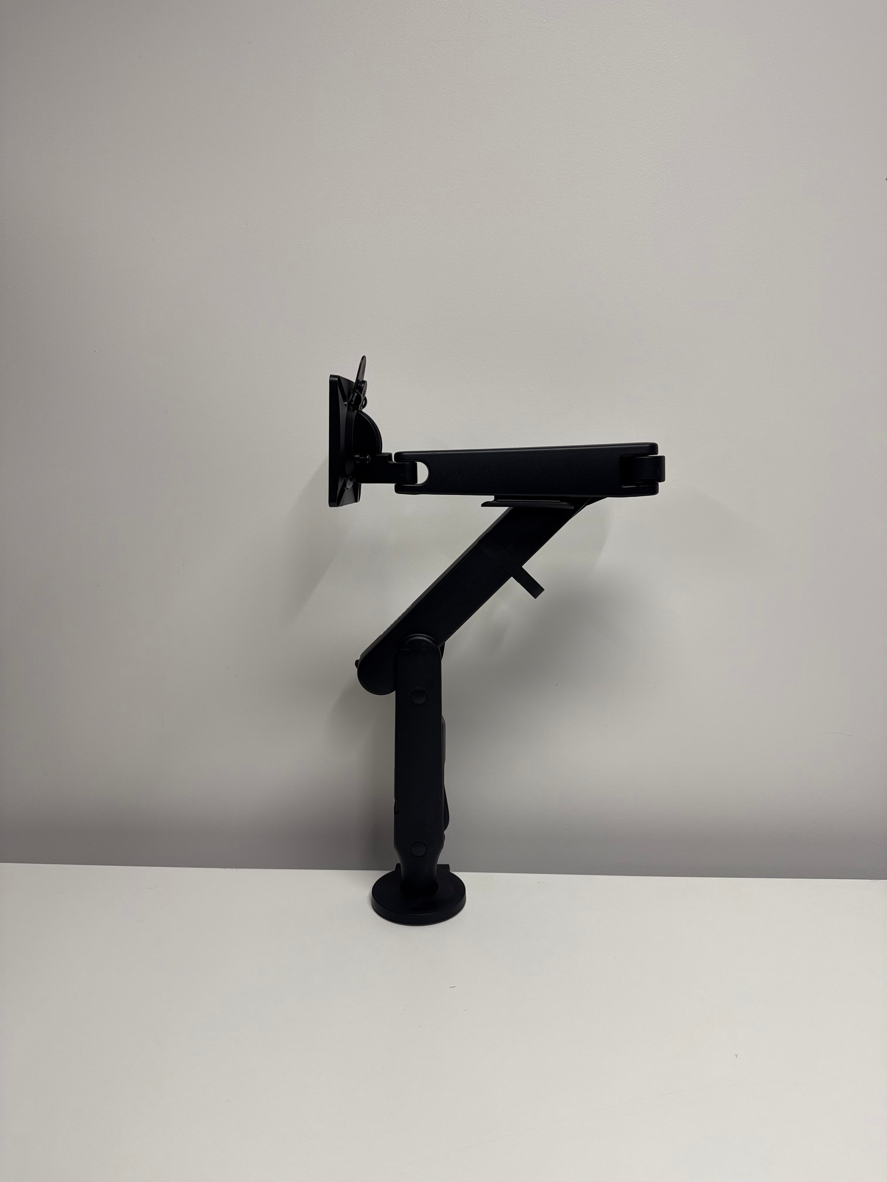 Ollin Single Monitor Arm by Colebrook Bosson Saunders - Black