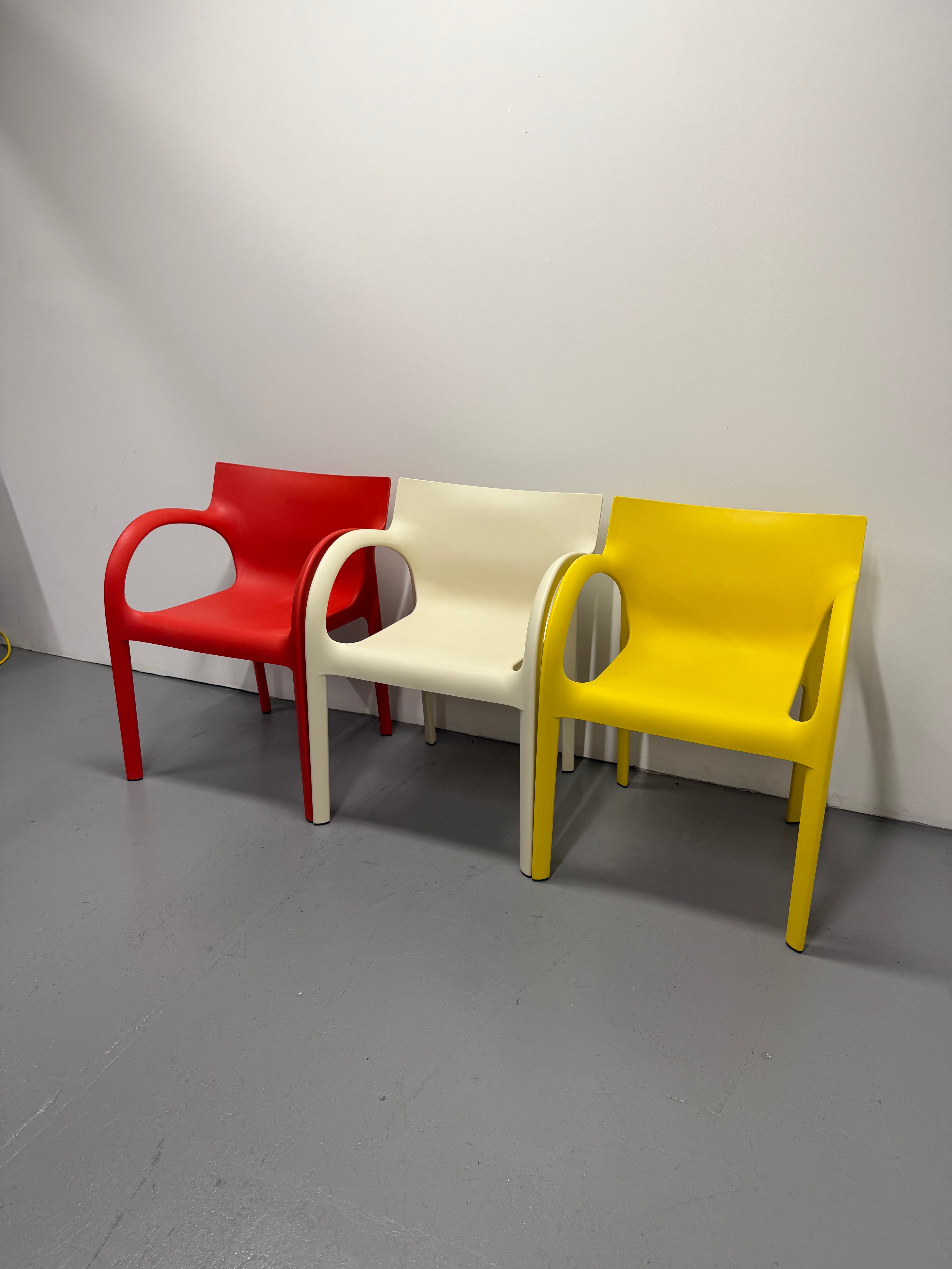 Segis Poppy Star Outdoor Chair – Red (4-Leg Base)