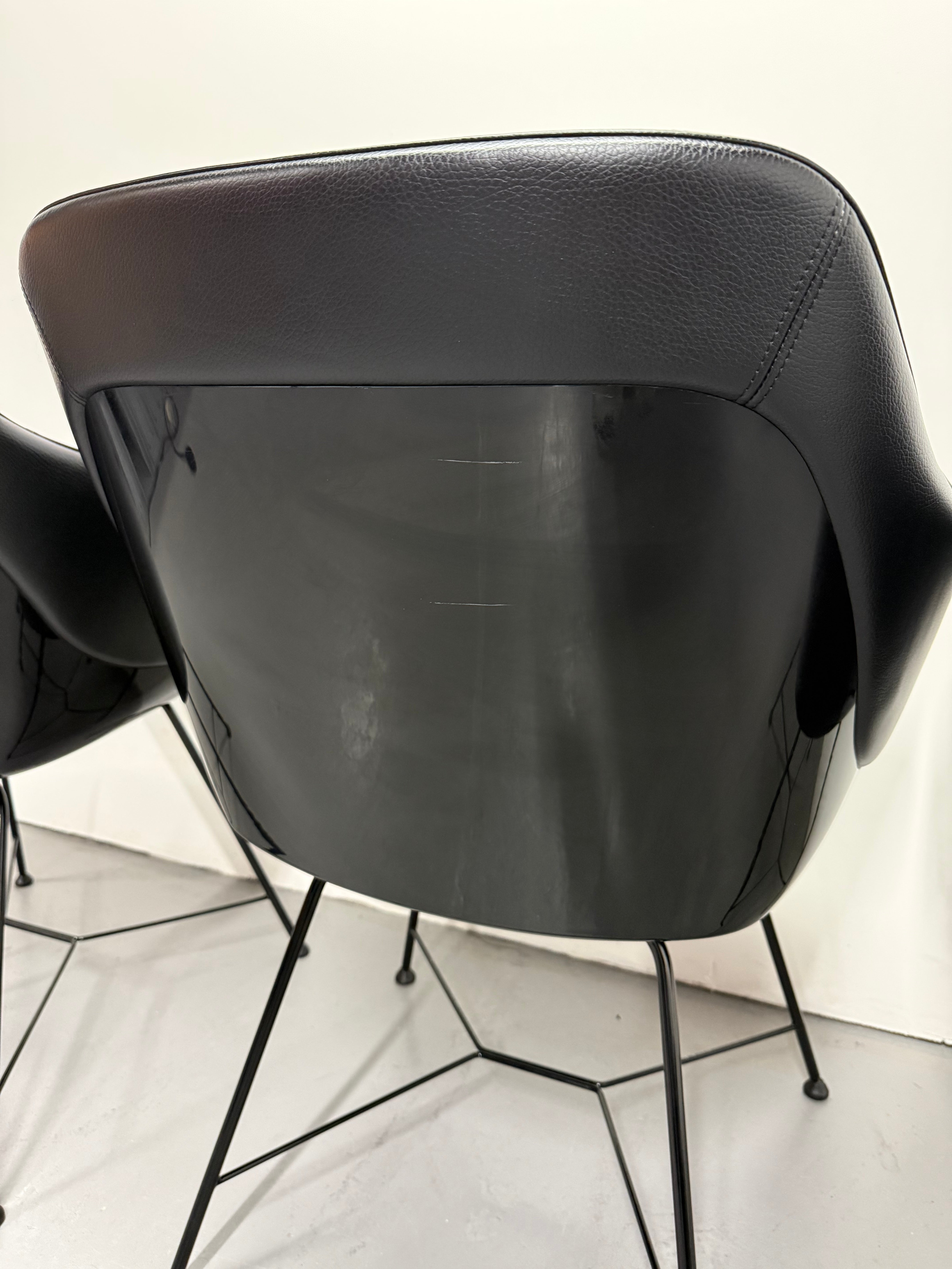 Walter Knoll Turtle Chair - Black Leather with Wire Base