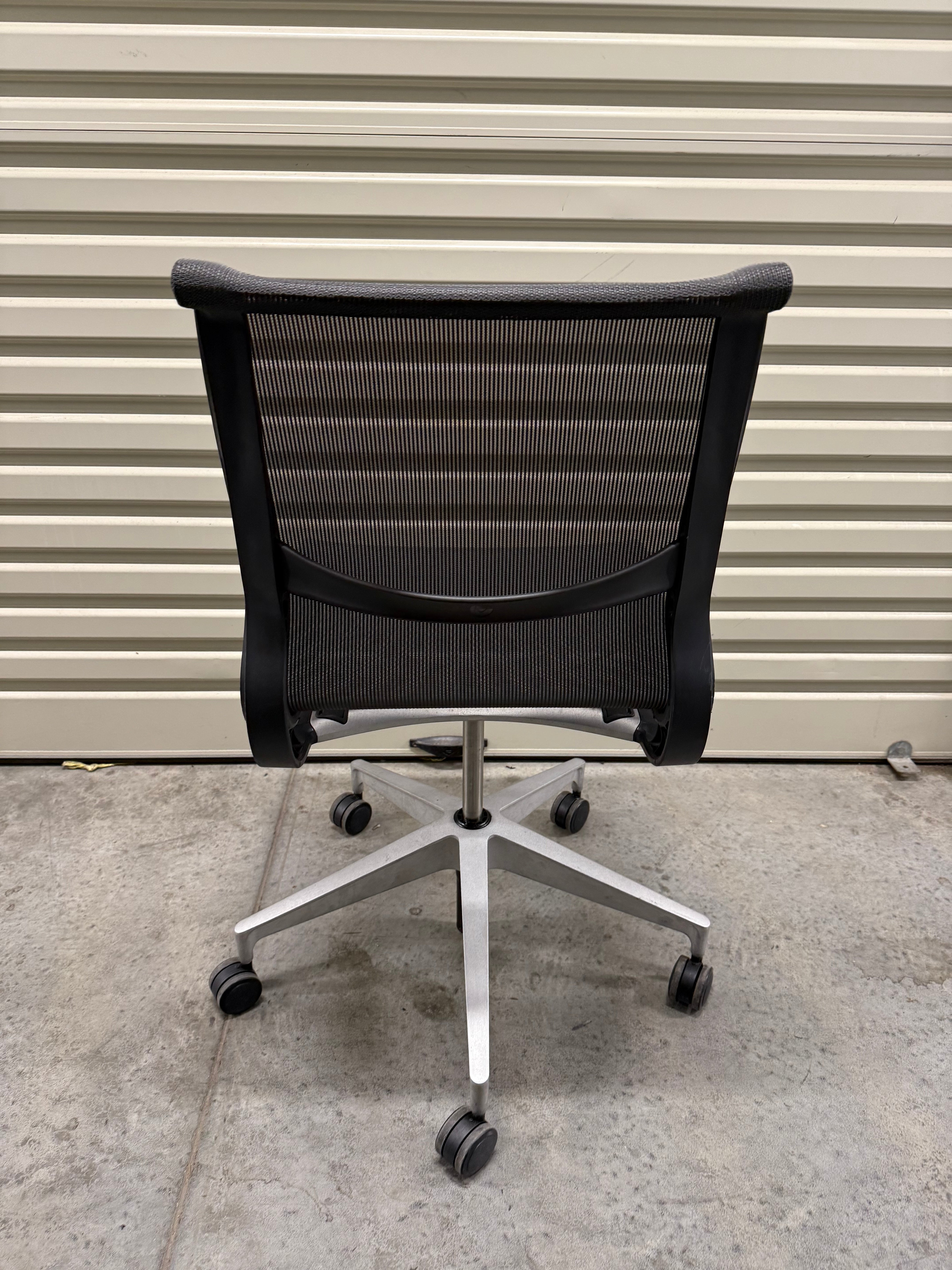 Herman Miller Setu Chair – Armless / Graphite Grey
