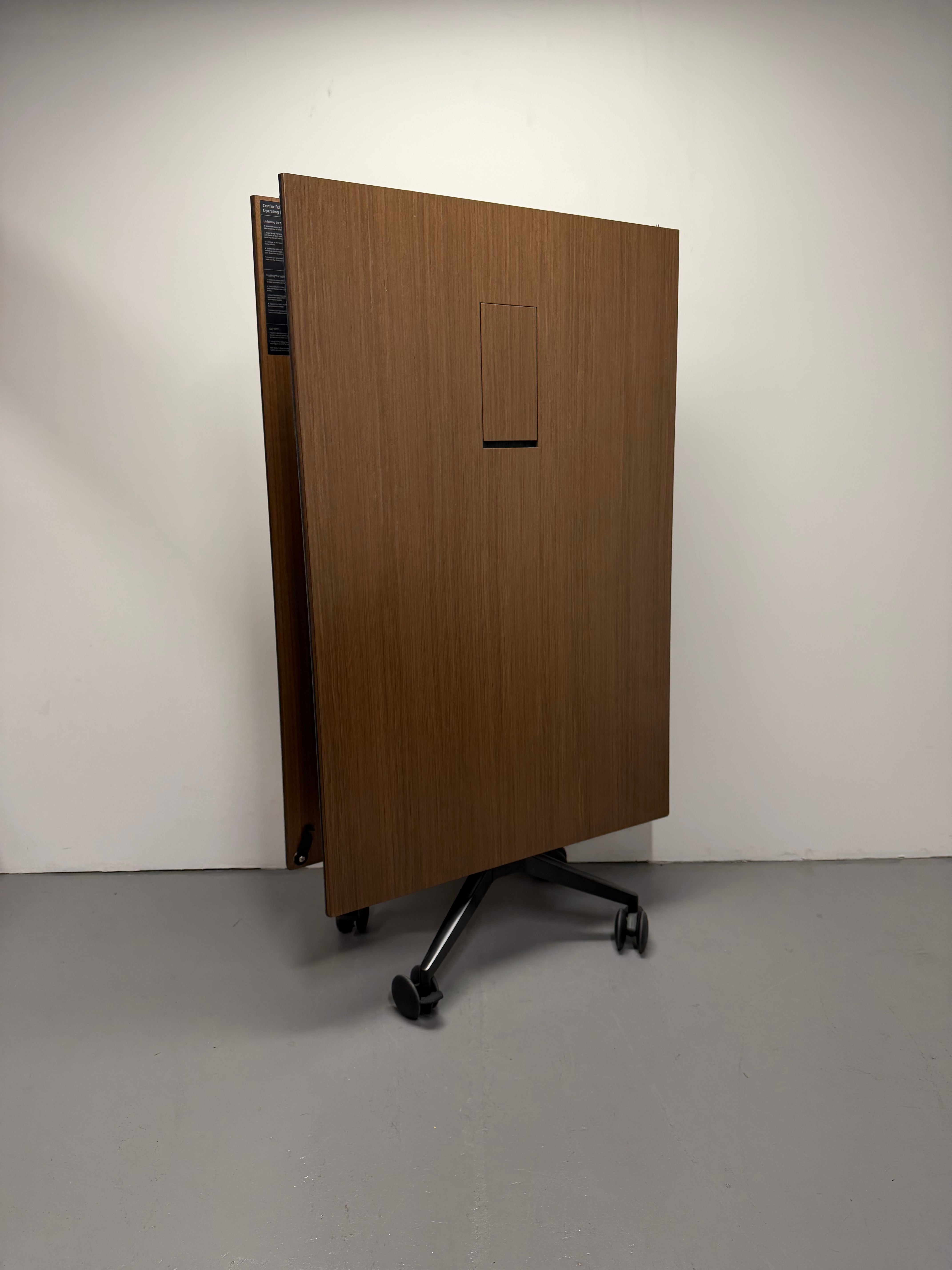 Wilkhahn Confair Walnut - 3000x1000