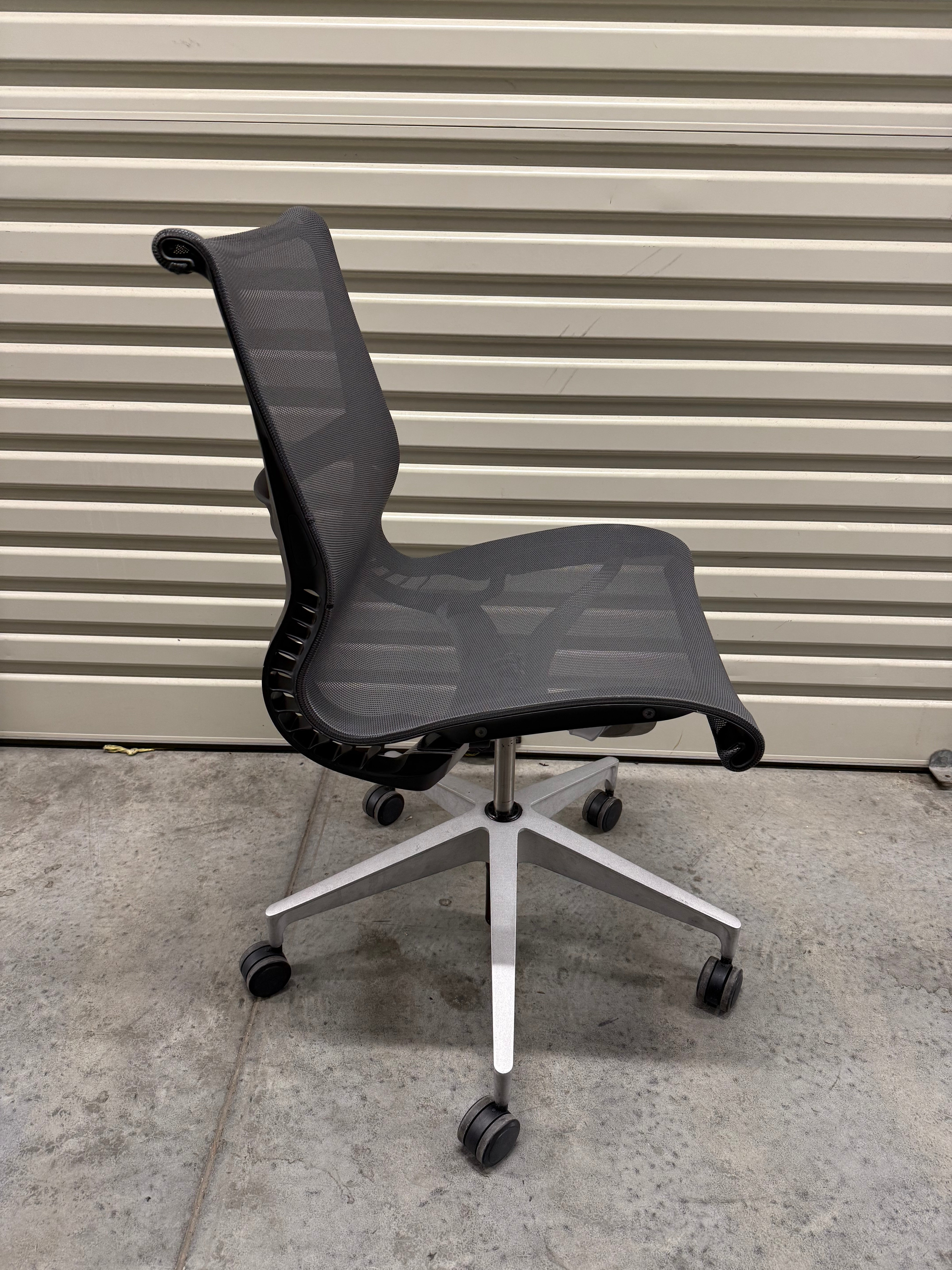 Herman Miller Setu Chair – Armless / Graphite Grey