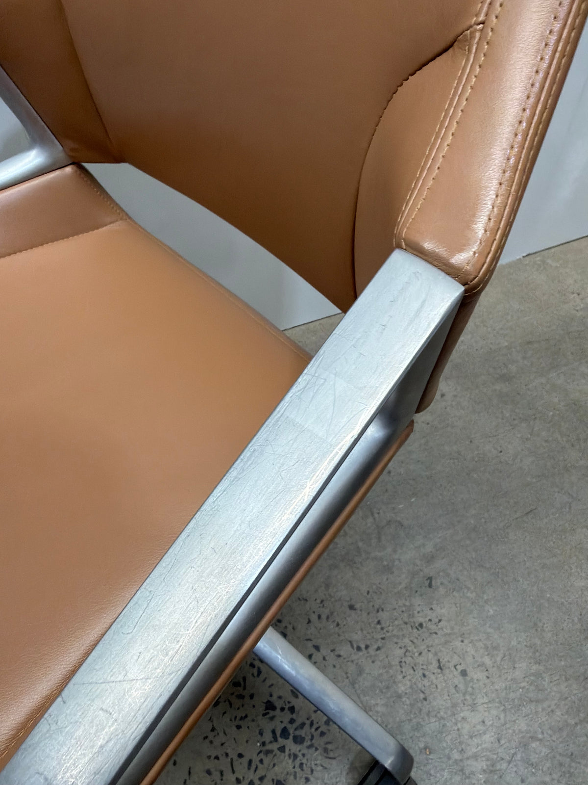 Wilkhahn Graph 301/5 Chair by jehs+laub – Tan Leather, Polished Aluminium – view 20 – pre-owned