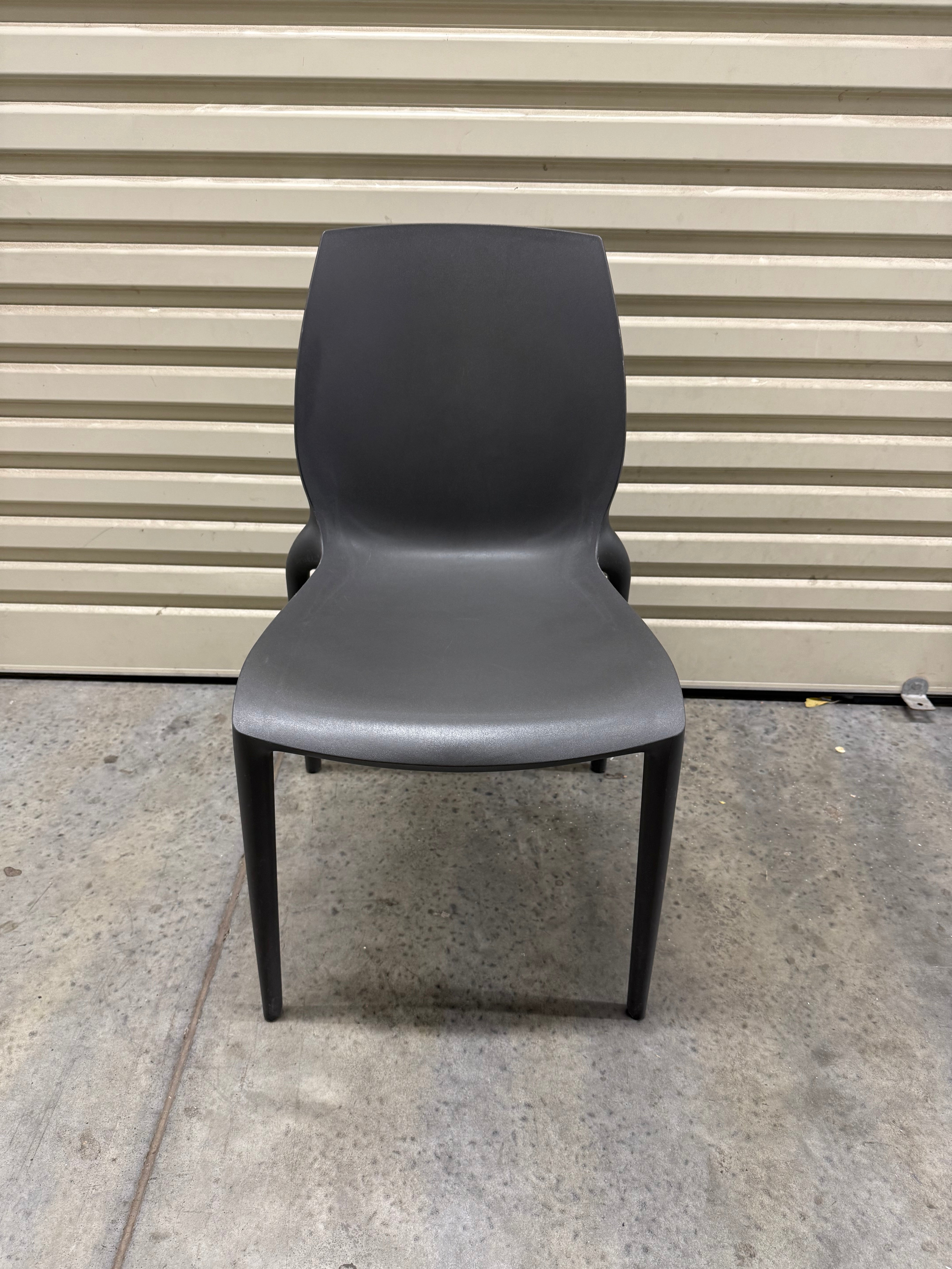 Hidra Stackable Chair by Bontempi – Grey