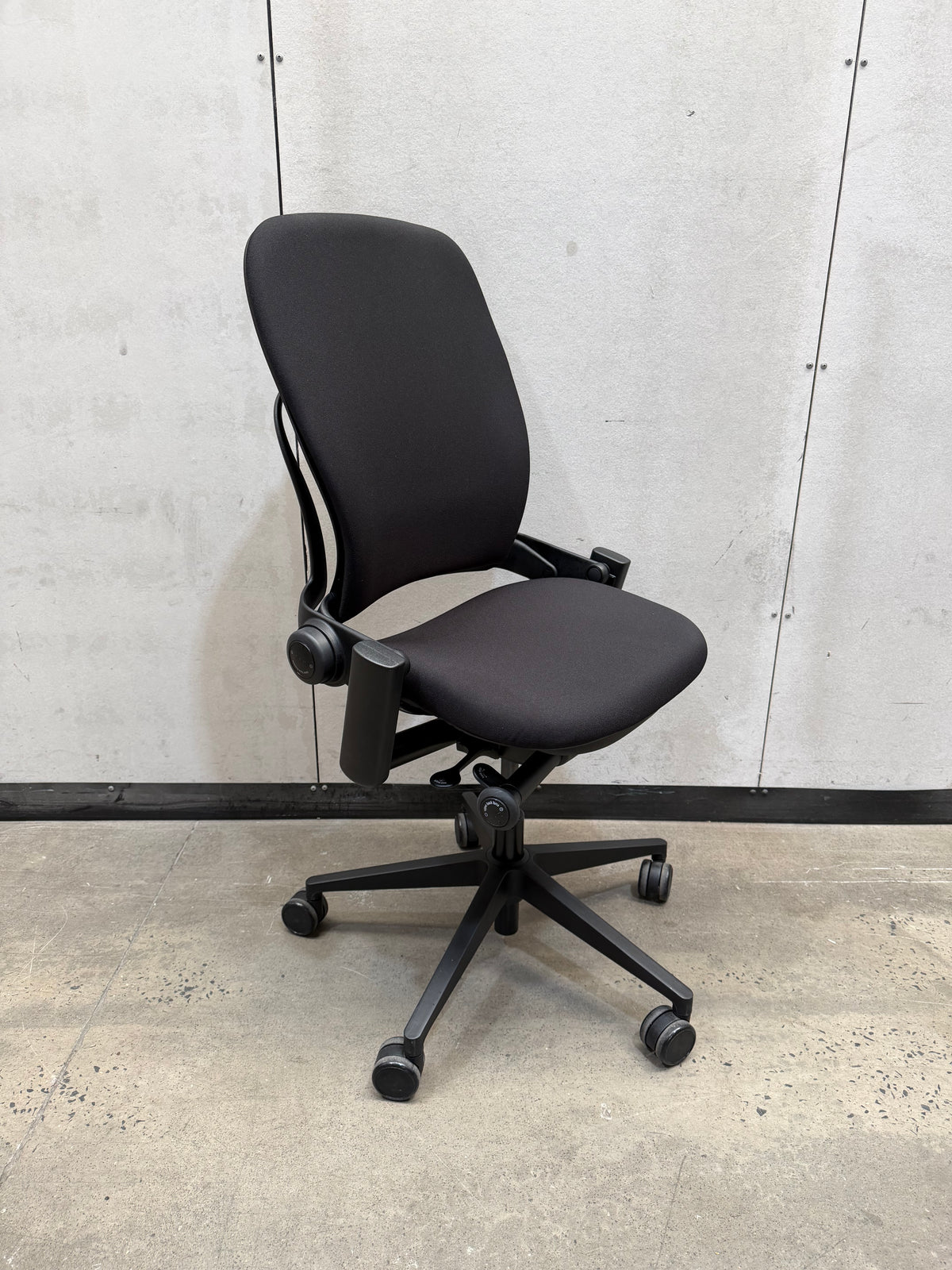 Steelcase Leap V2 Ergonomic Office Chair – Black | Armless