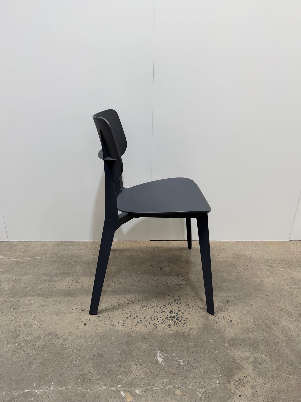 TOOU Stellar Chair by Sander Mulder – Anthracite (Dark Grey)