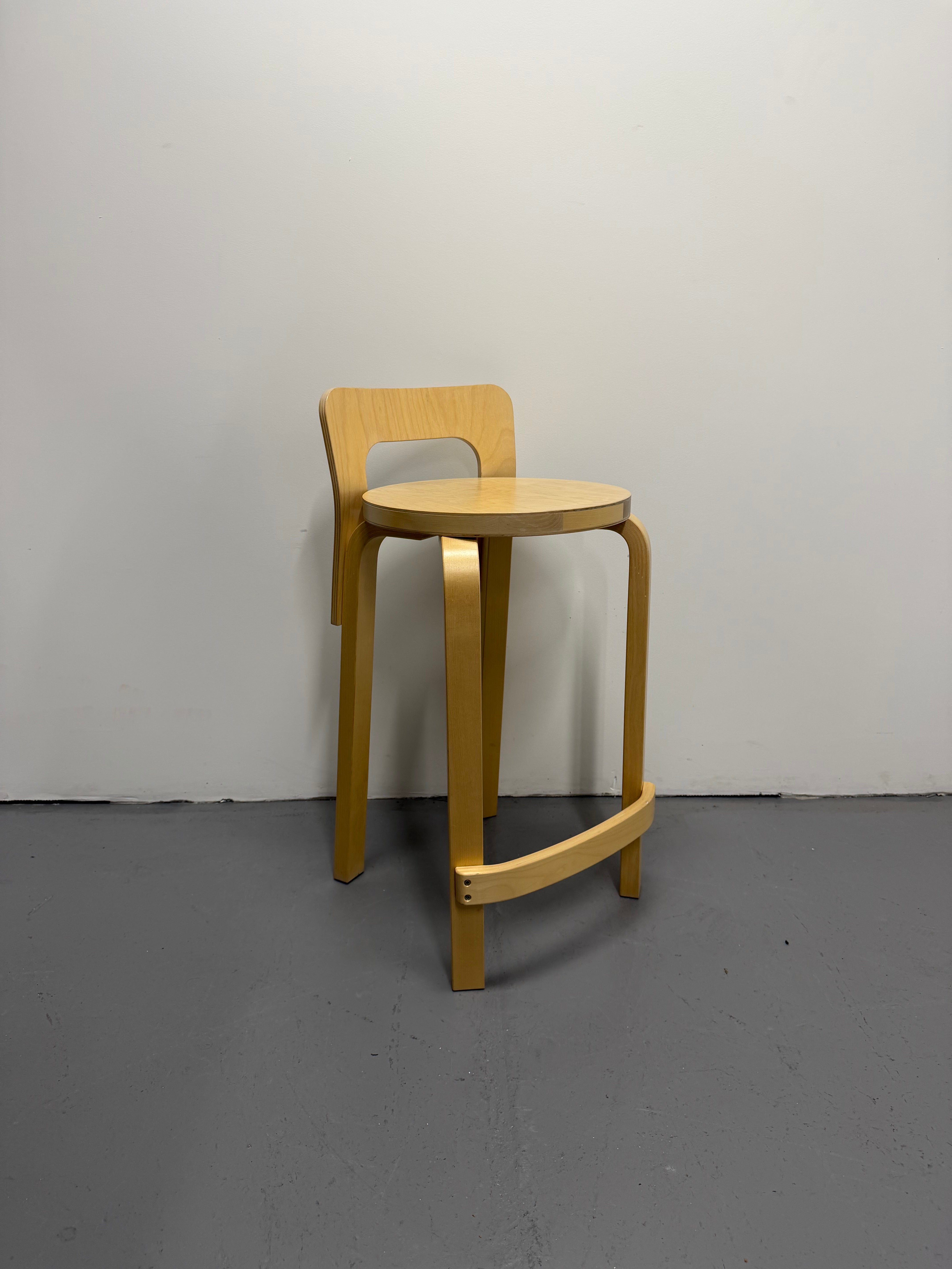 Artek Low Bar Stool K65 by Alvar Aalto – Natural Birch