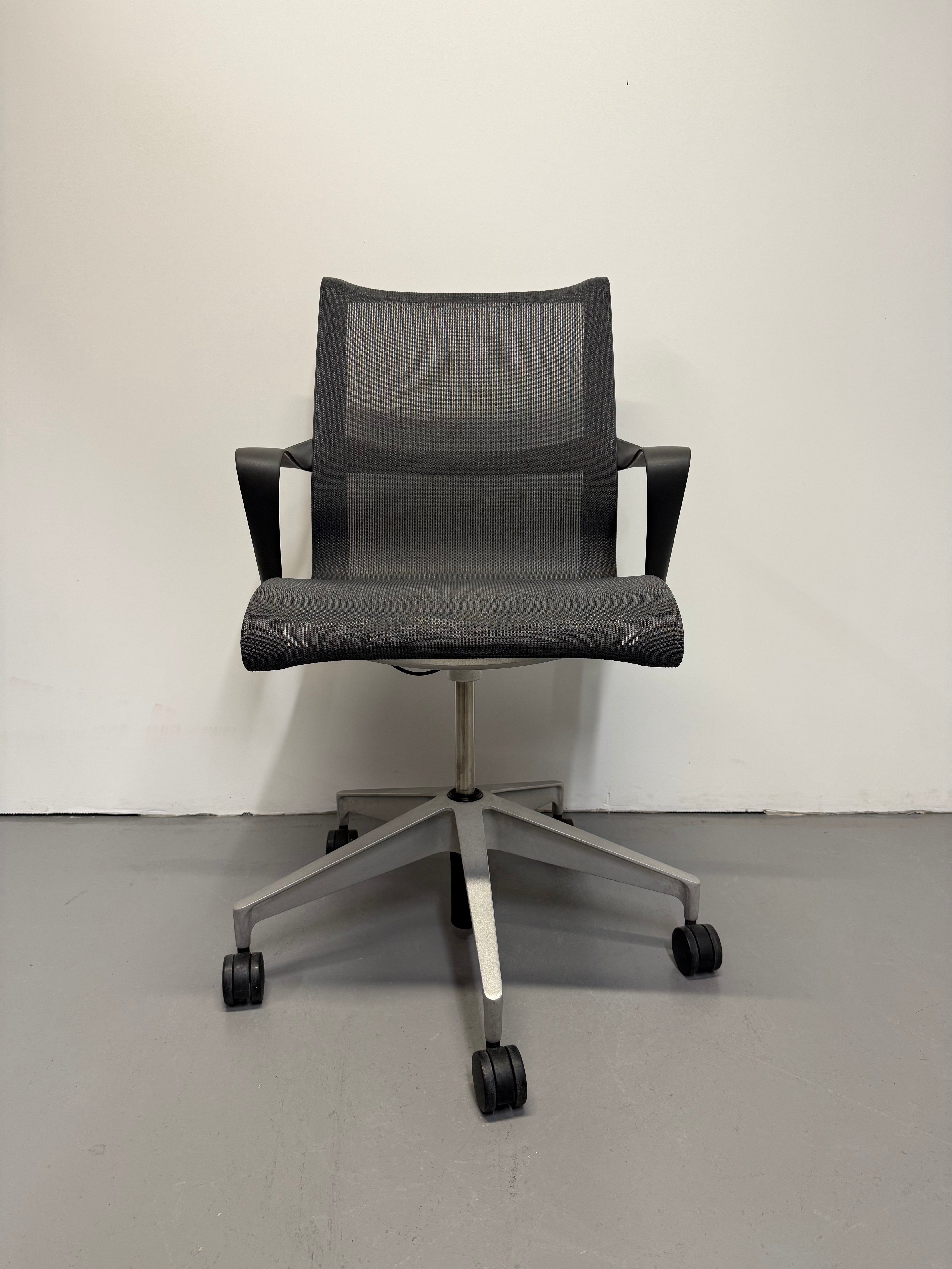 Herman Miller Setu Chair – With Arms / Graphite Grey
