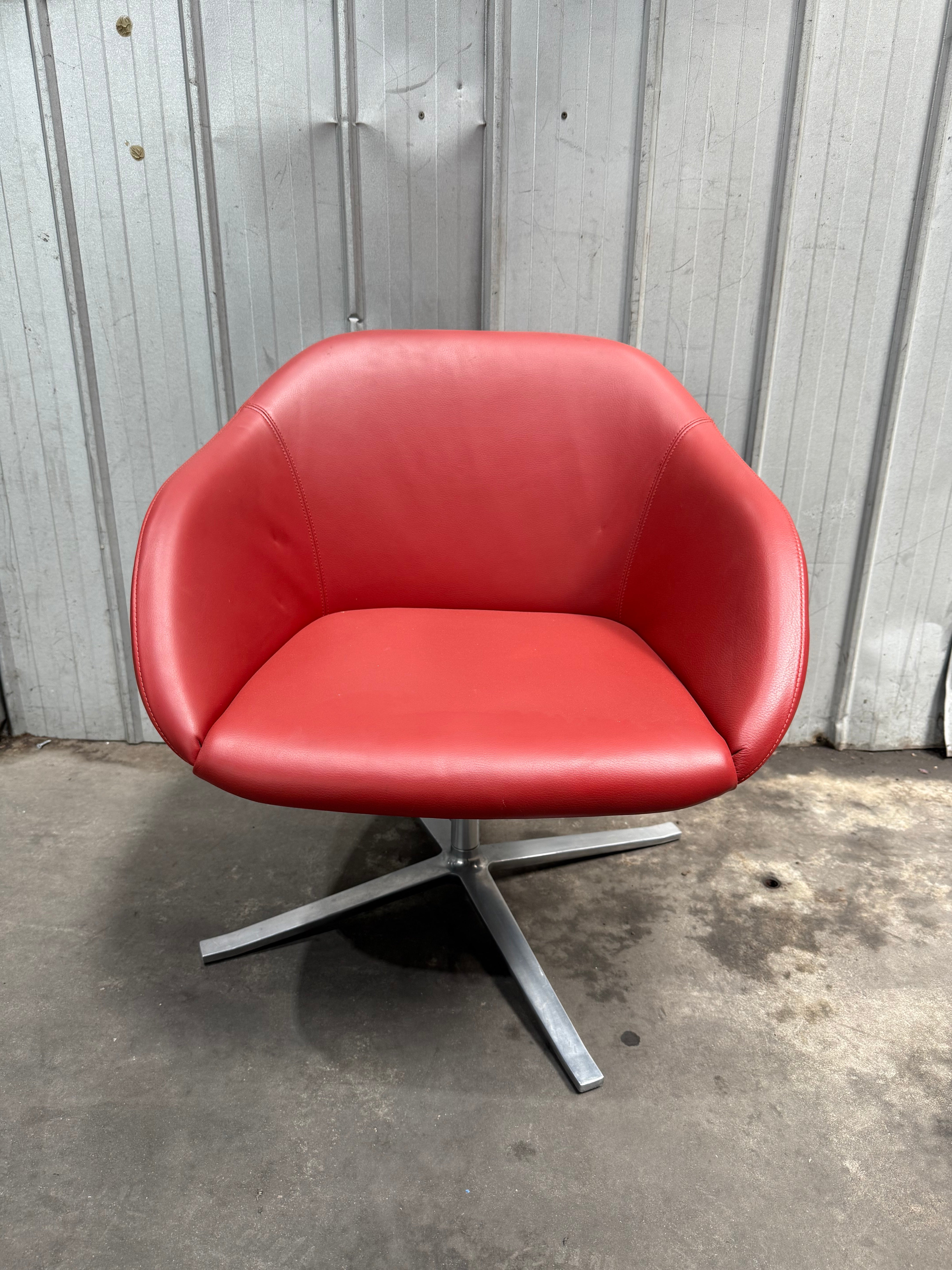 Walter Knoll Turtle Chair – Red Leather