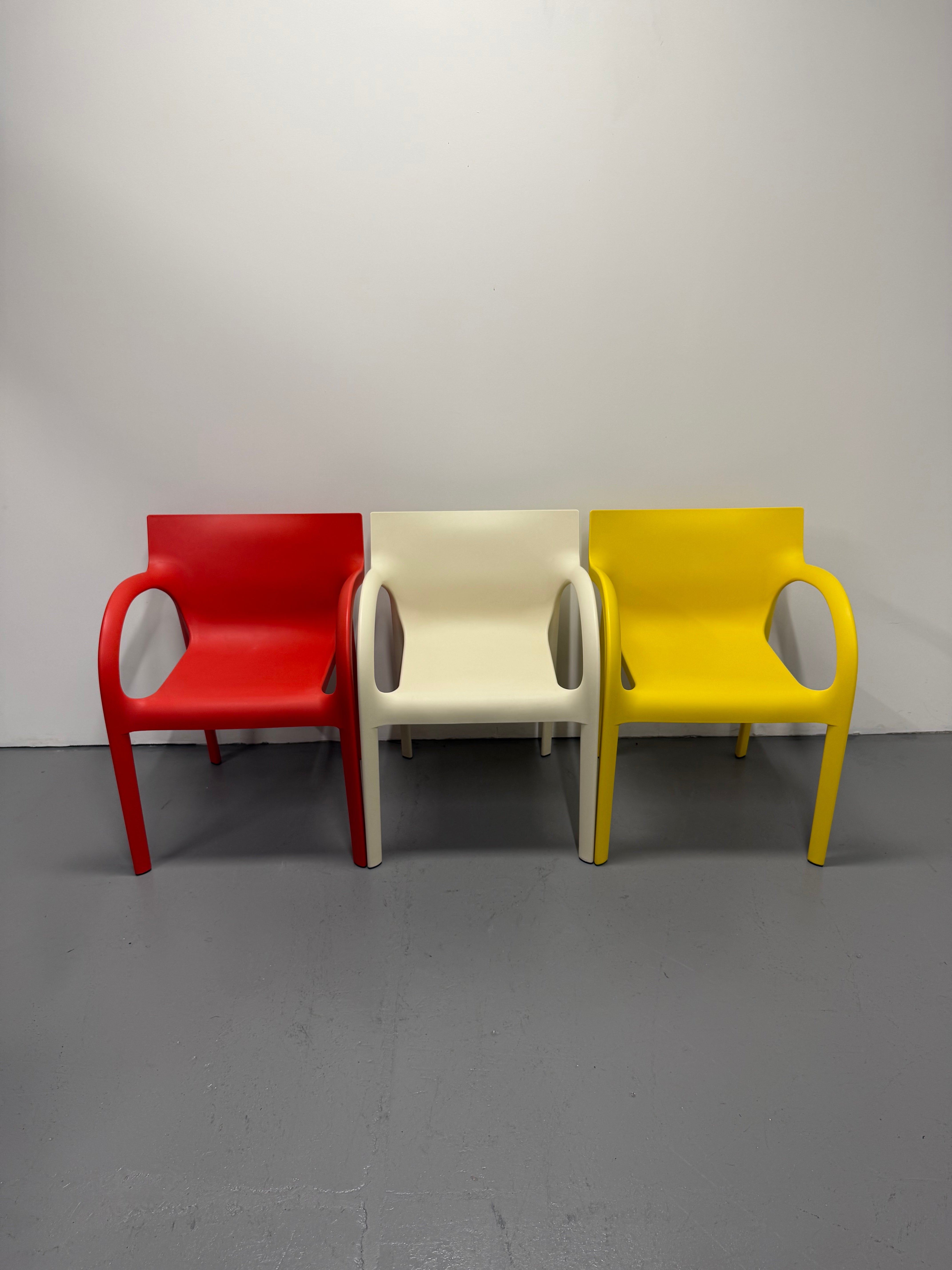 Segis Poppy Star Outdoor Chair – White (4-Leg Base)