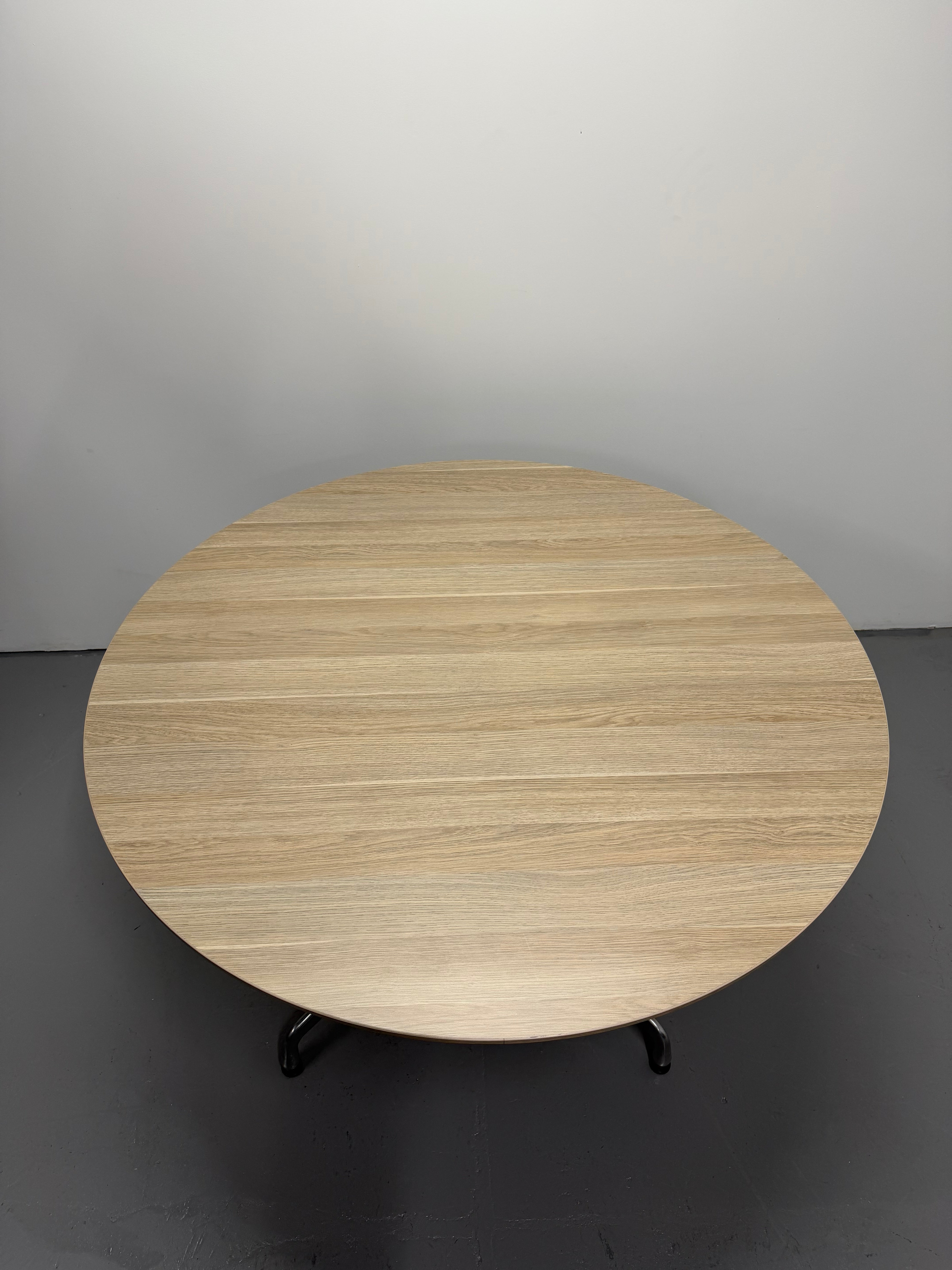 Herman miller table