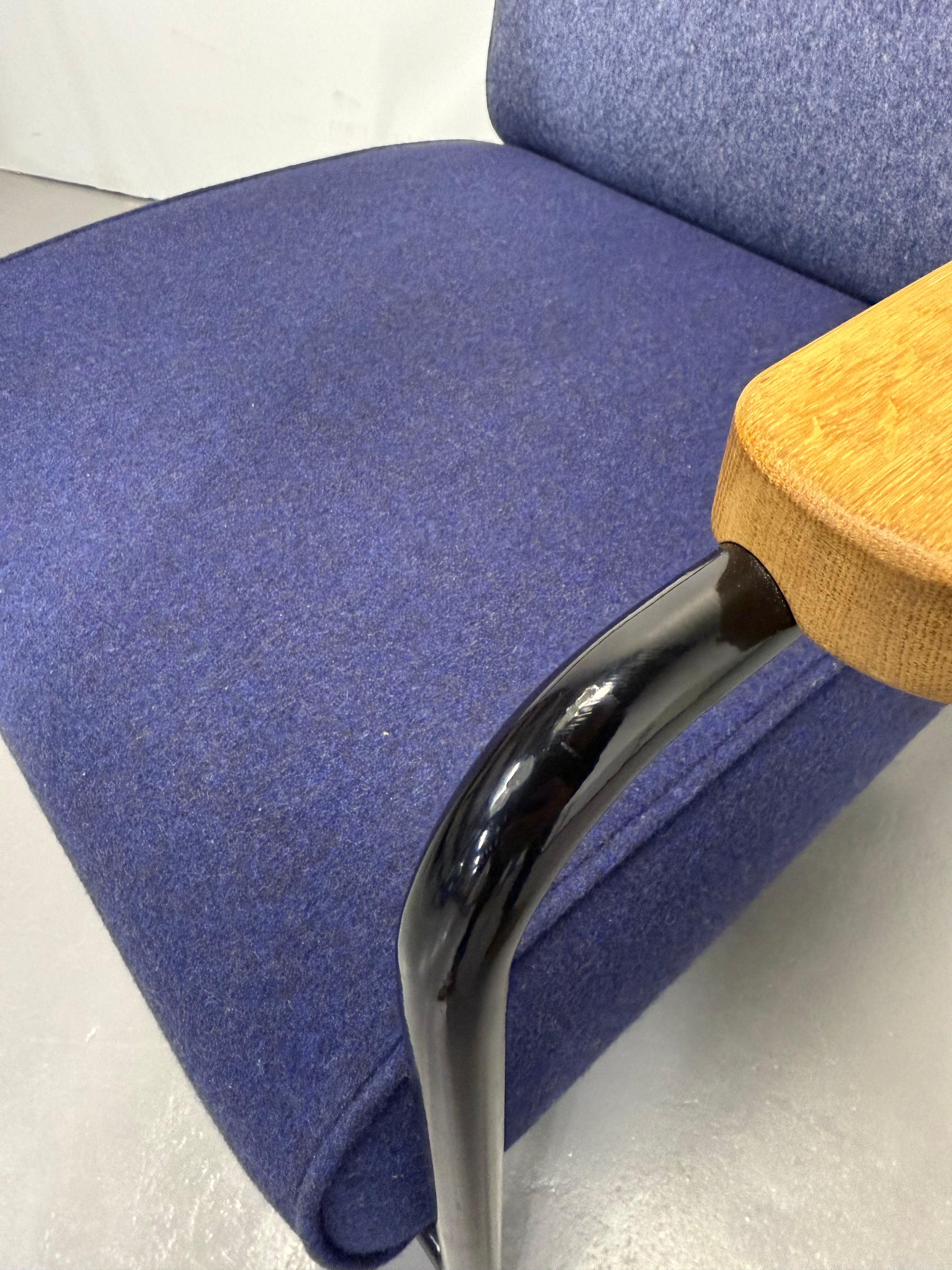 Vitra Fauteuil de Salon Armchair – Jean Prouvé Mid-Century Icon
