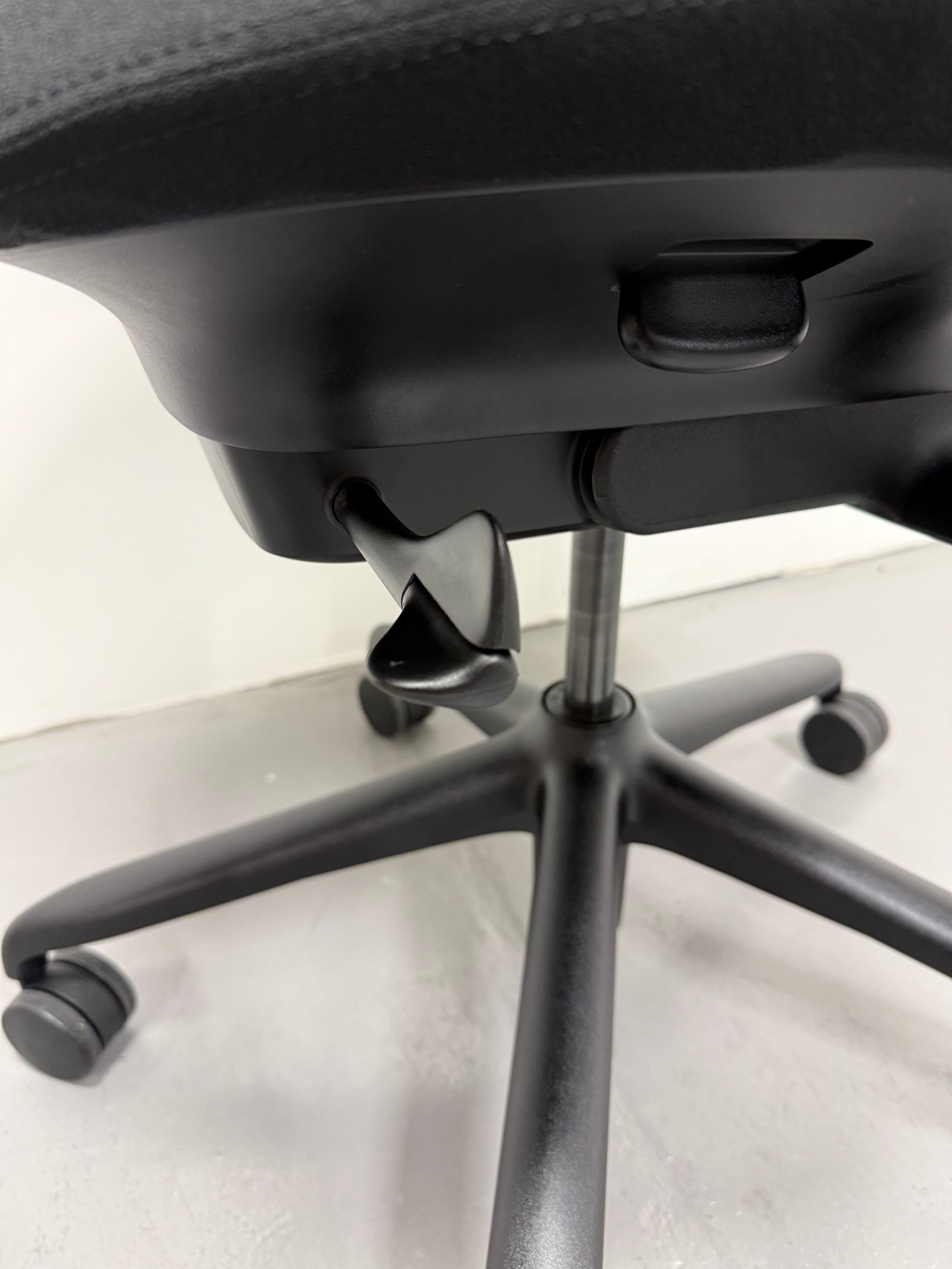 Herman Miller Sayl Task Chair - Black with Armrests