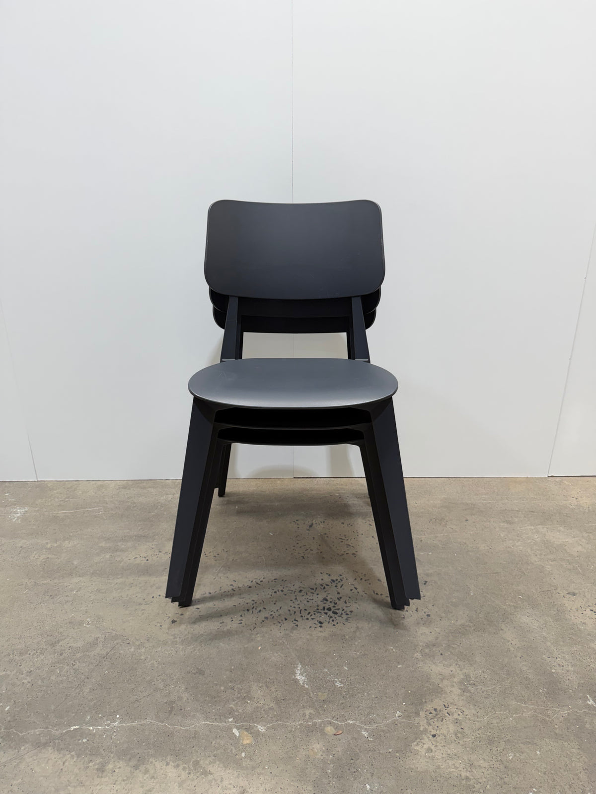 TOOU Stellar Chair by Sander Mulder – Anthracite (Dark Grey)