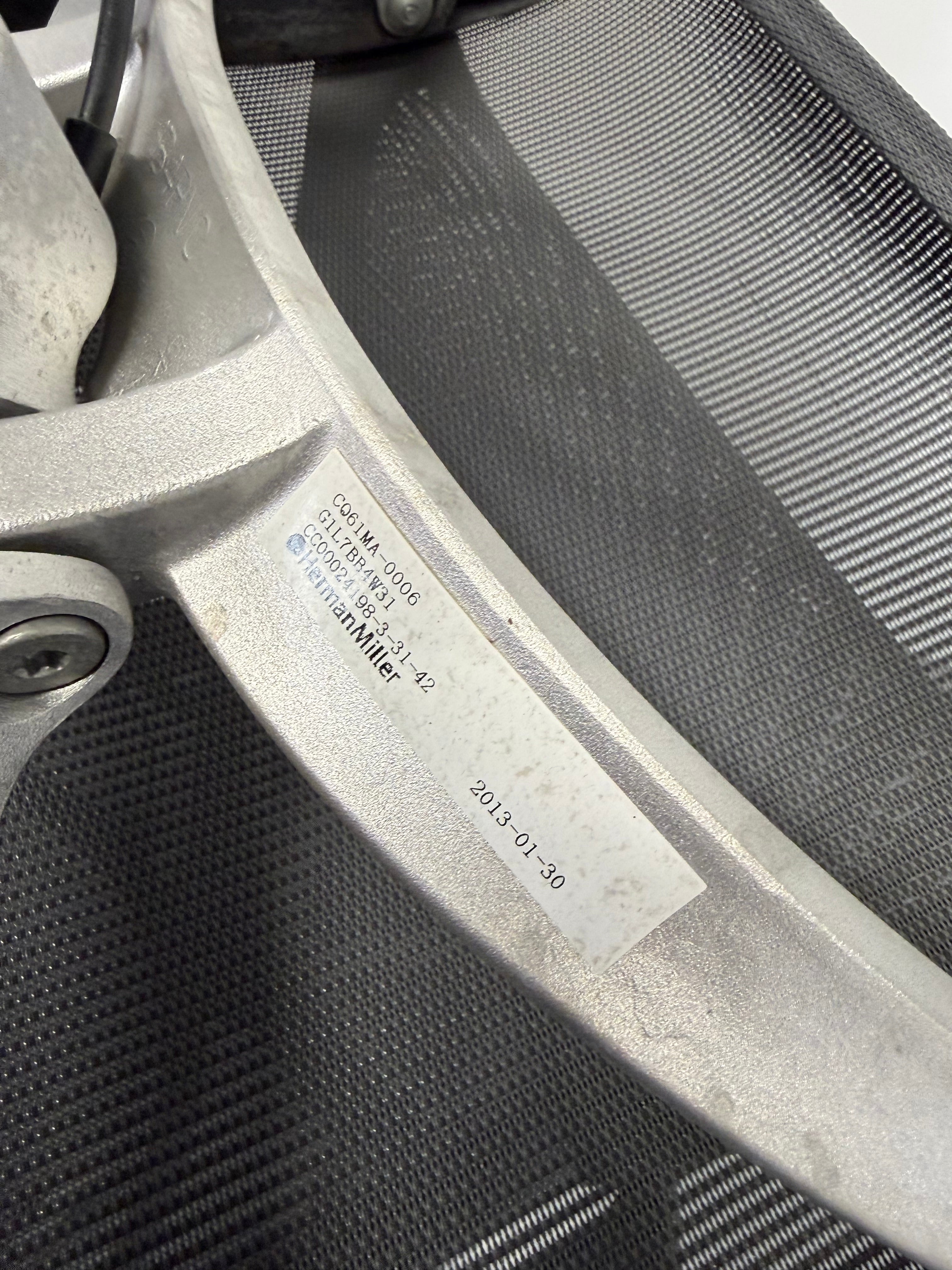 Herman Miller Setu Chair – With Arms / Graphite Grey