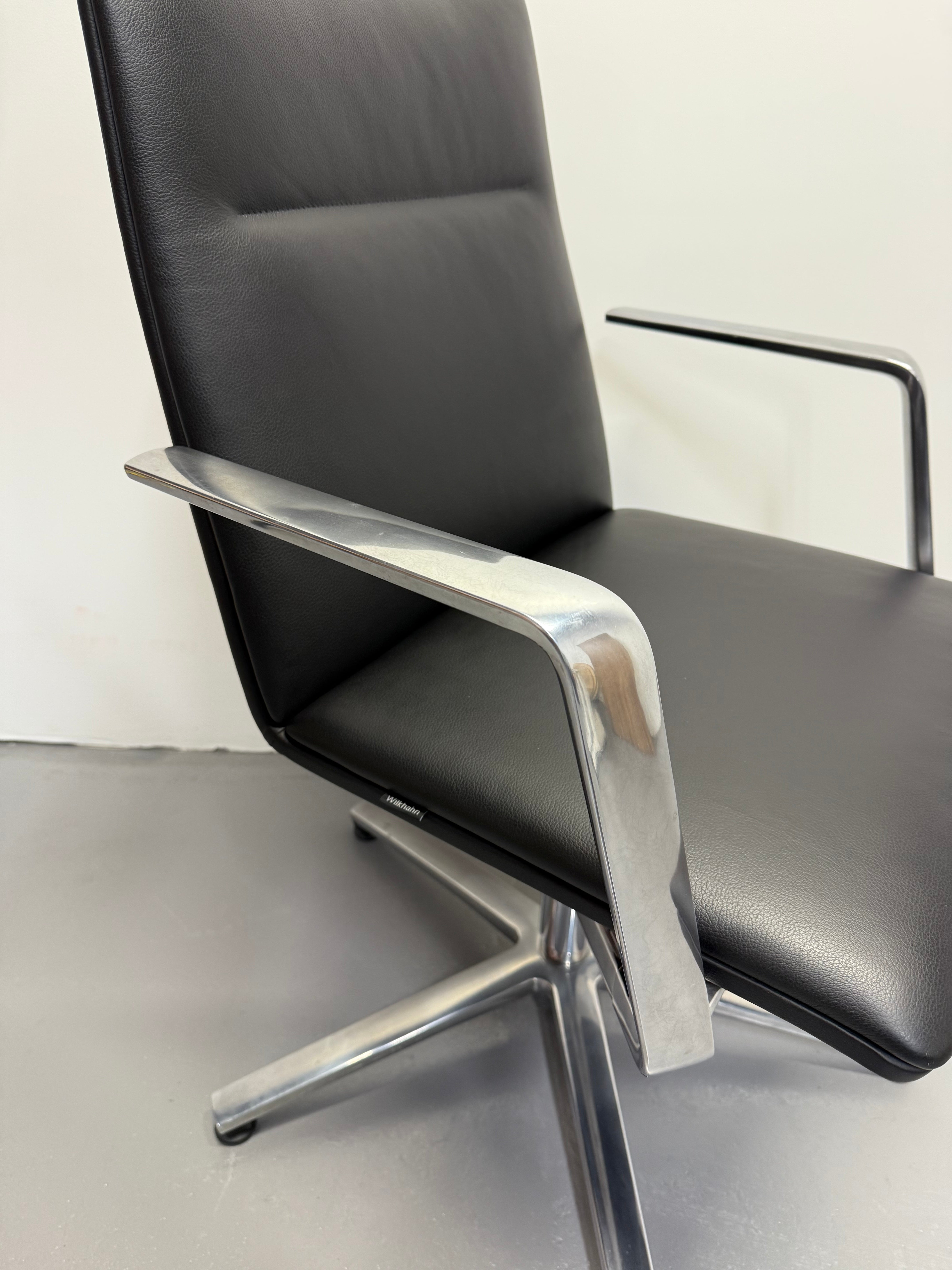 Wilkhahn Sola Conference Chair – Black Leather
