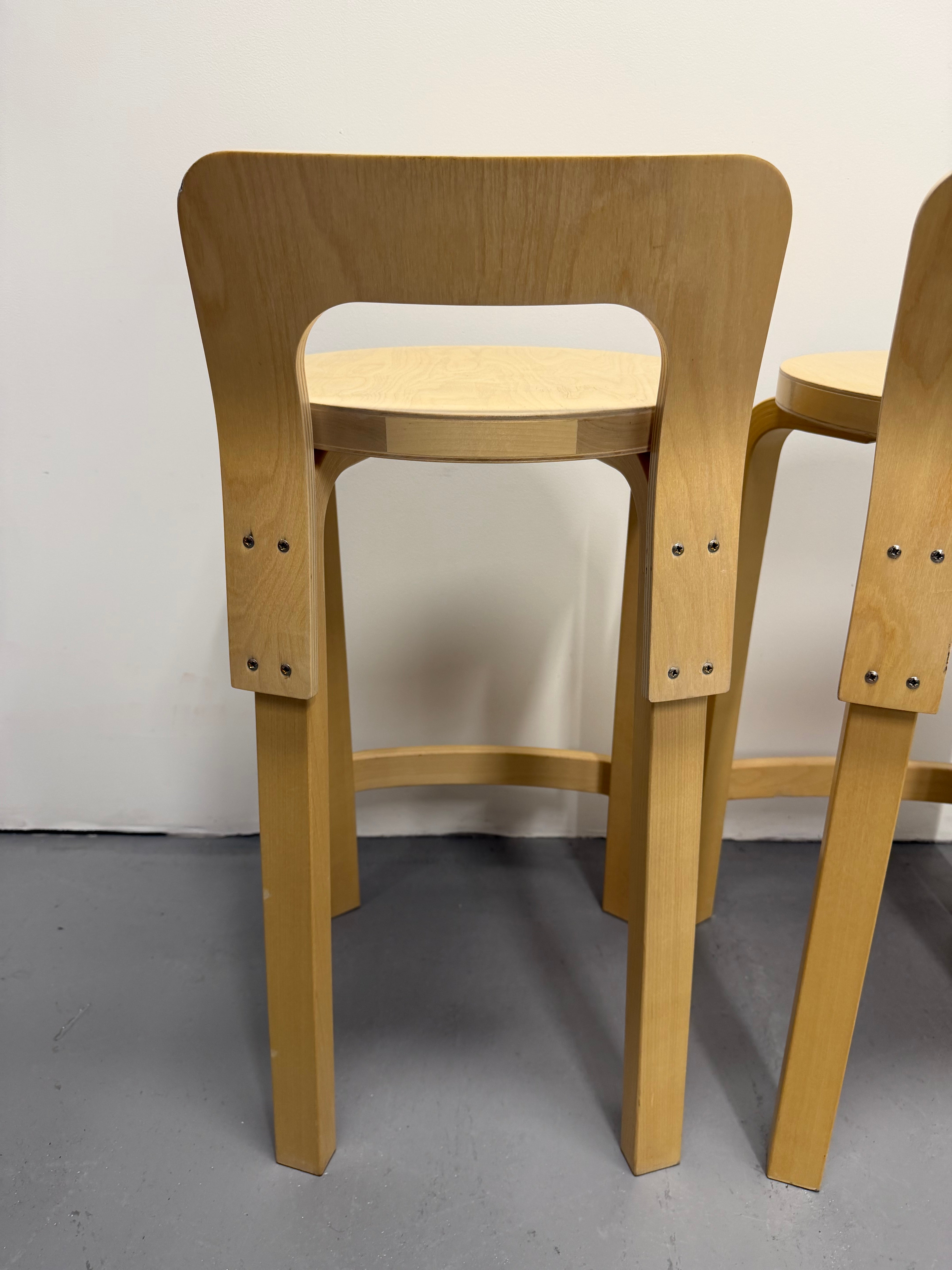 Artek Low Bar Stool K65 by Alvar Aalto – Natural Birch