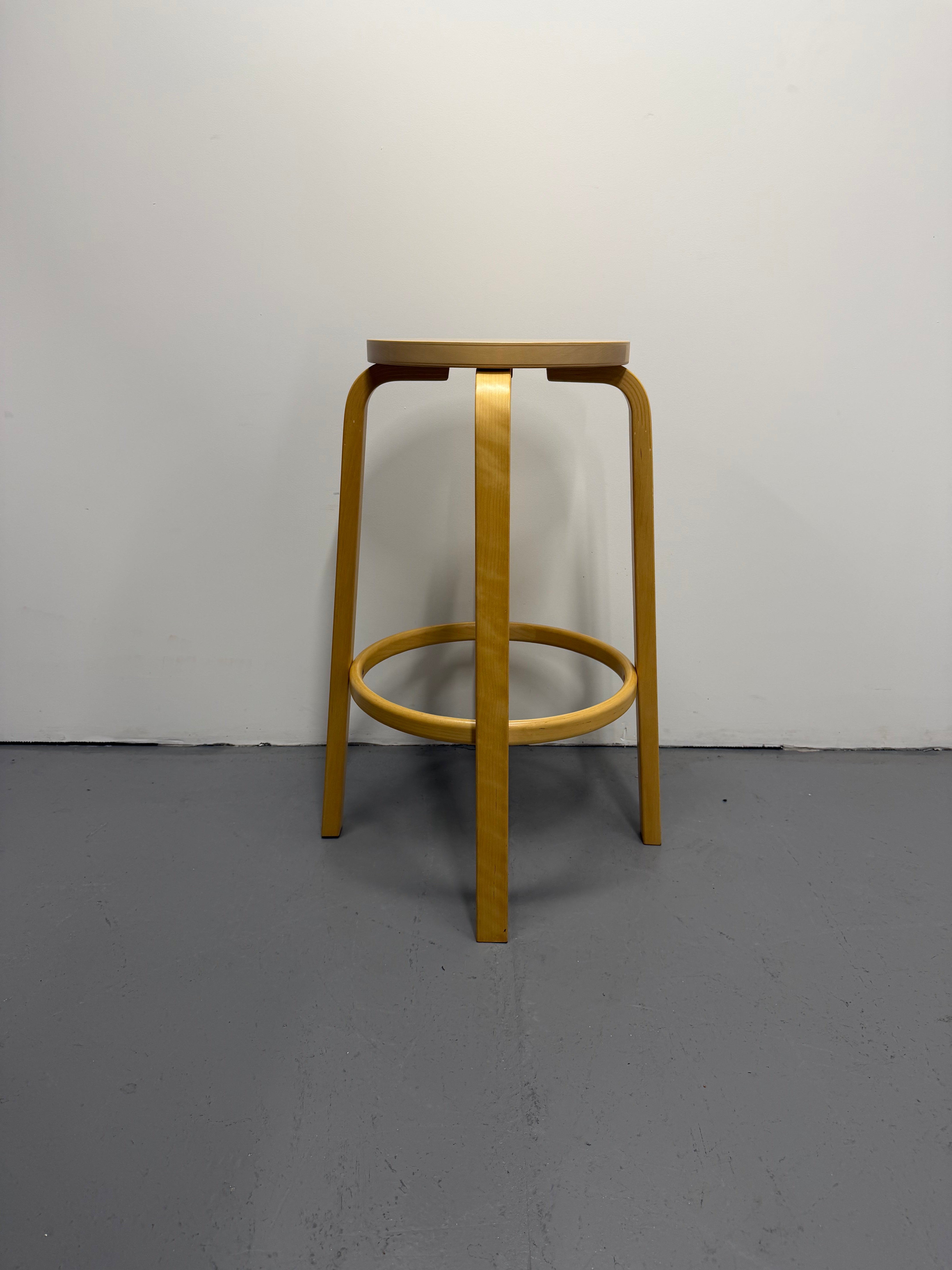 Artek Bar Stool 64 by Alvar Aalto – Natural Birch