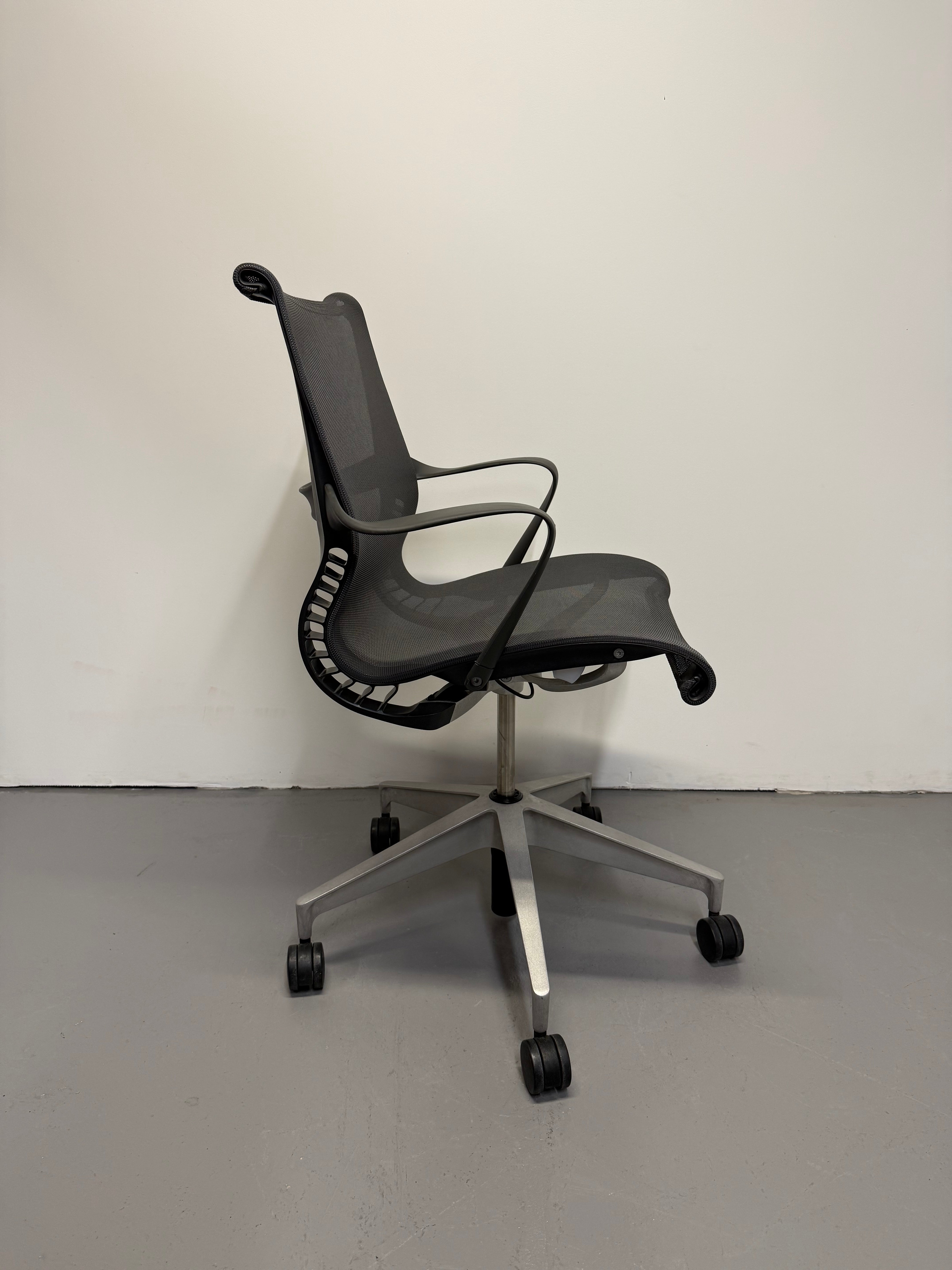Herman Miller Setu Chair – With Arms / Graphite Grey