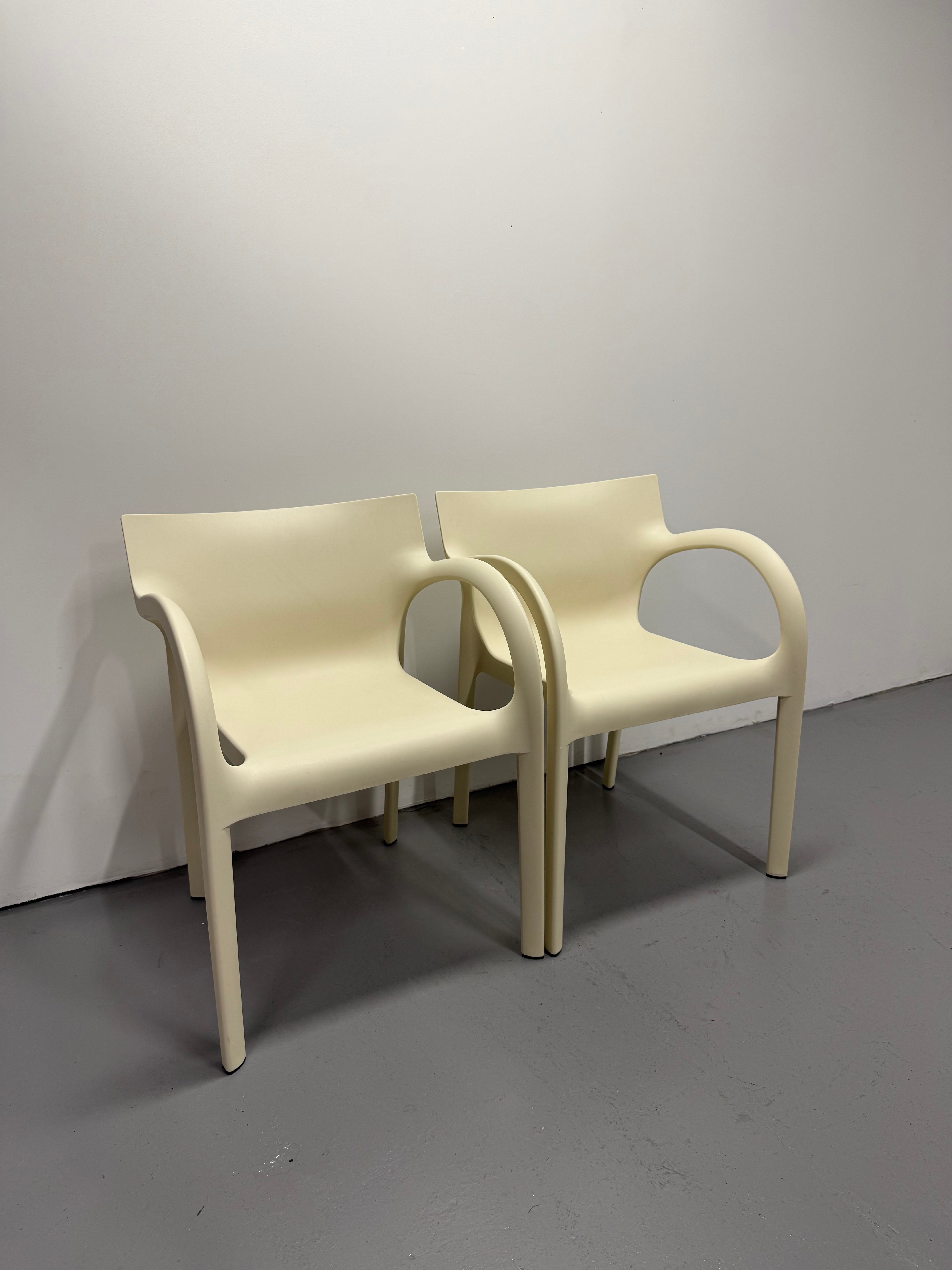 Segis Poppy Star Outdoor Chair – White (4-Leg Base)