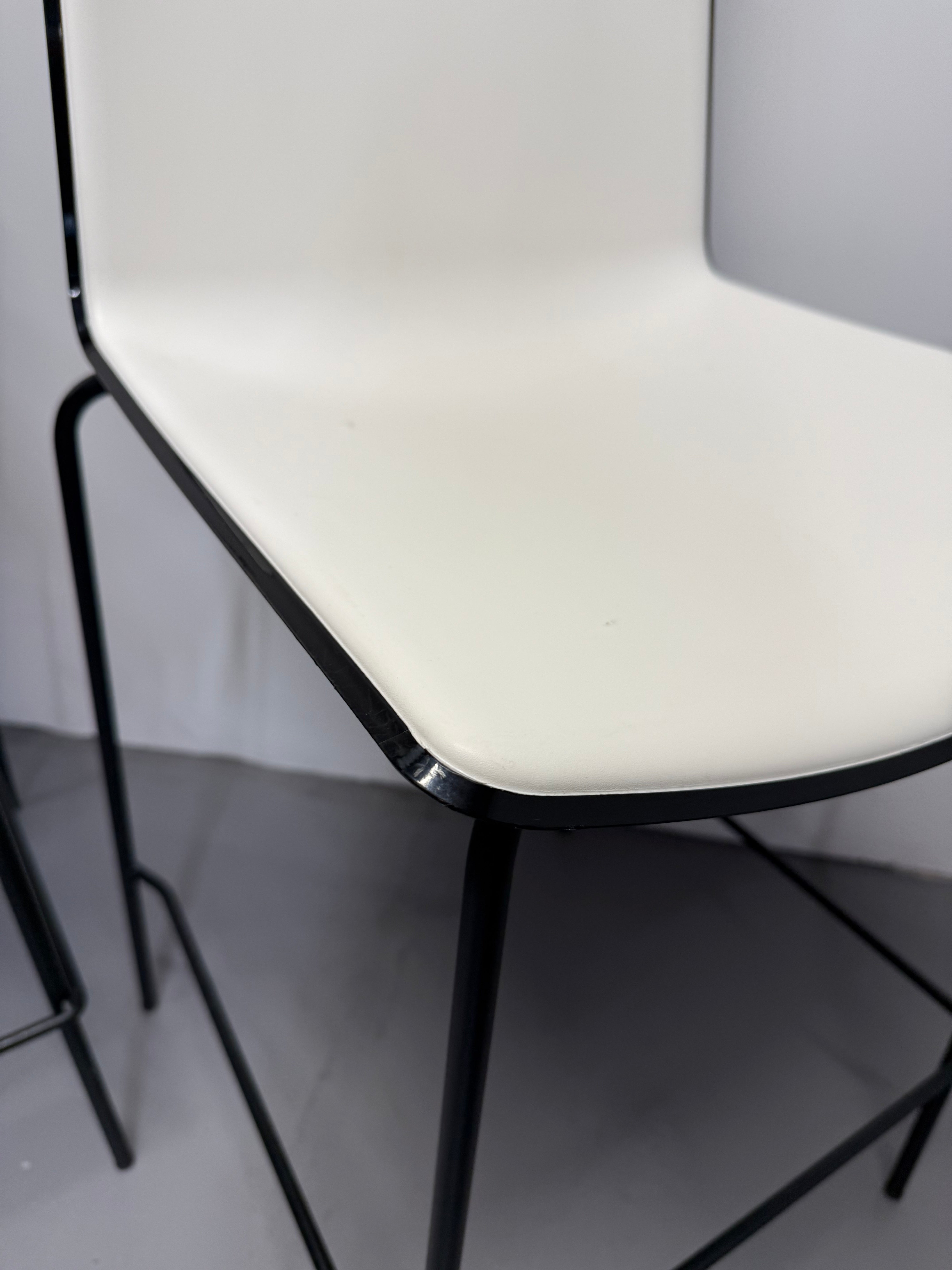 Pedrali Tweet Barstool - White Seat with Black Frame