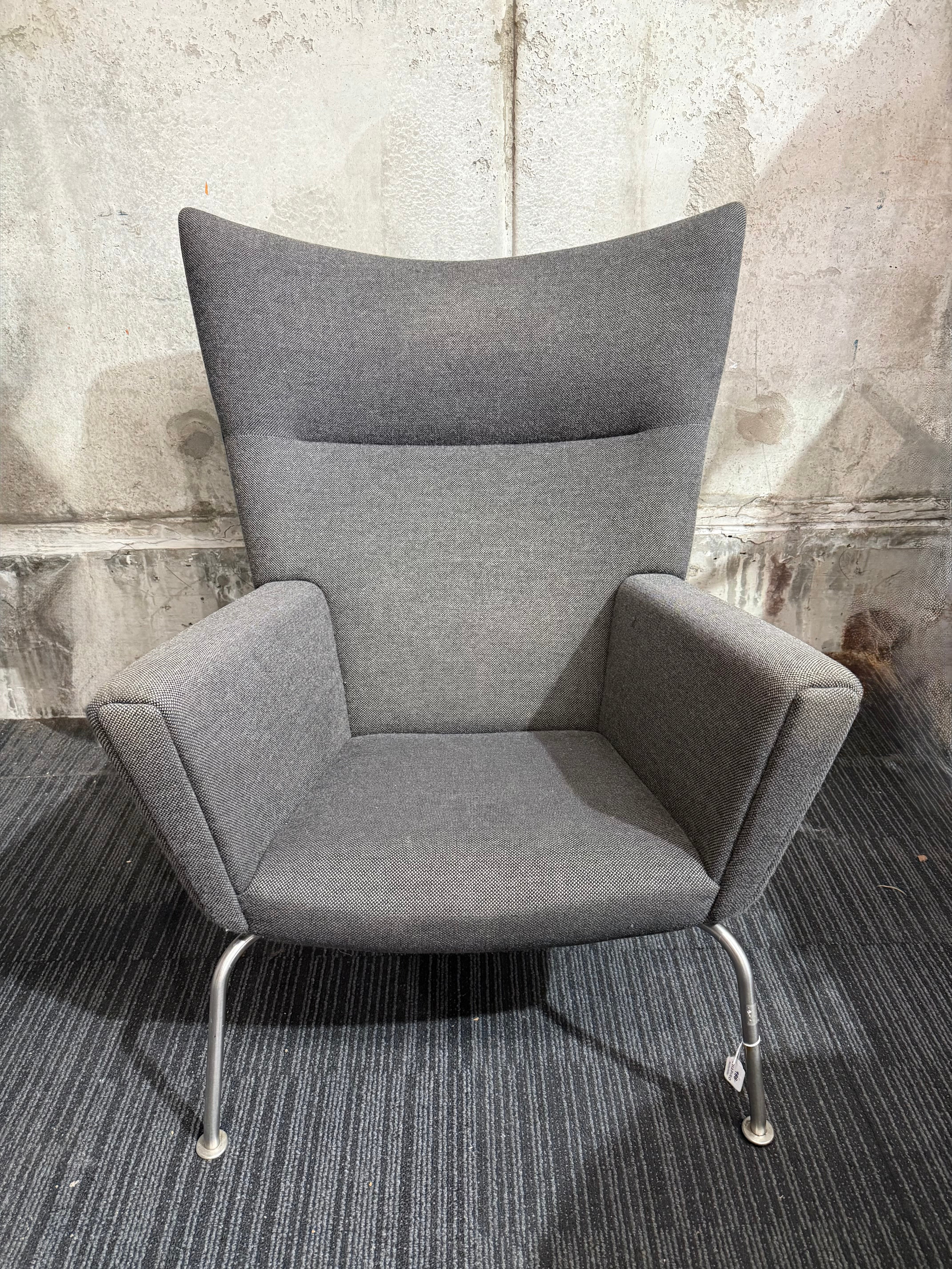 Carl Hansen & Søn CH445 Wing Lounge Chair – Designed by Hans J. Wegner