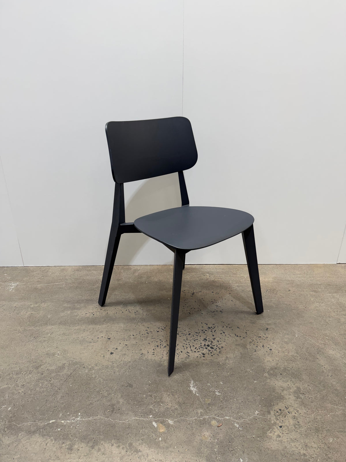 TOOU Stellar Chair by Sander Mulder – Anthracite (Dark Grey)