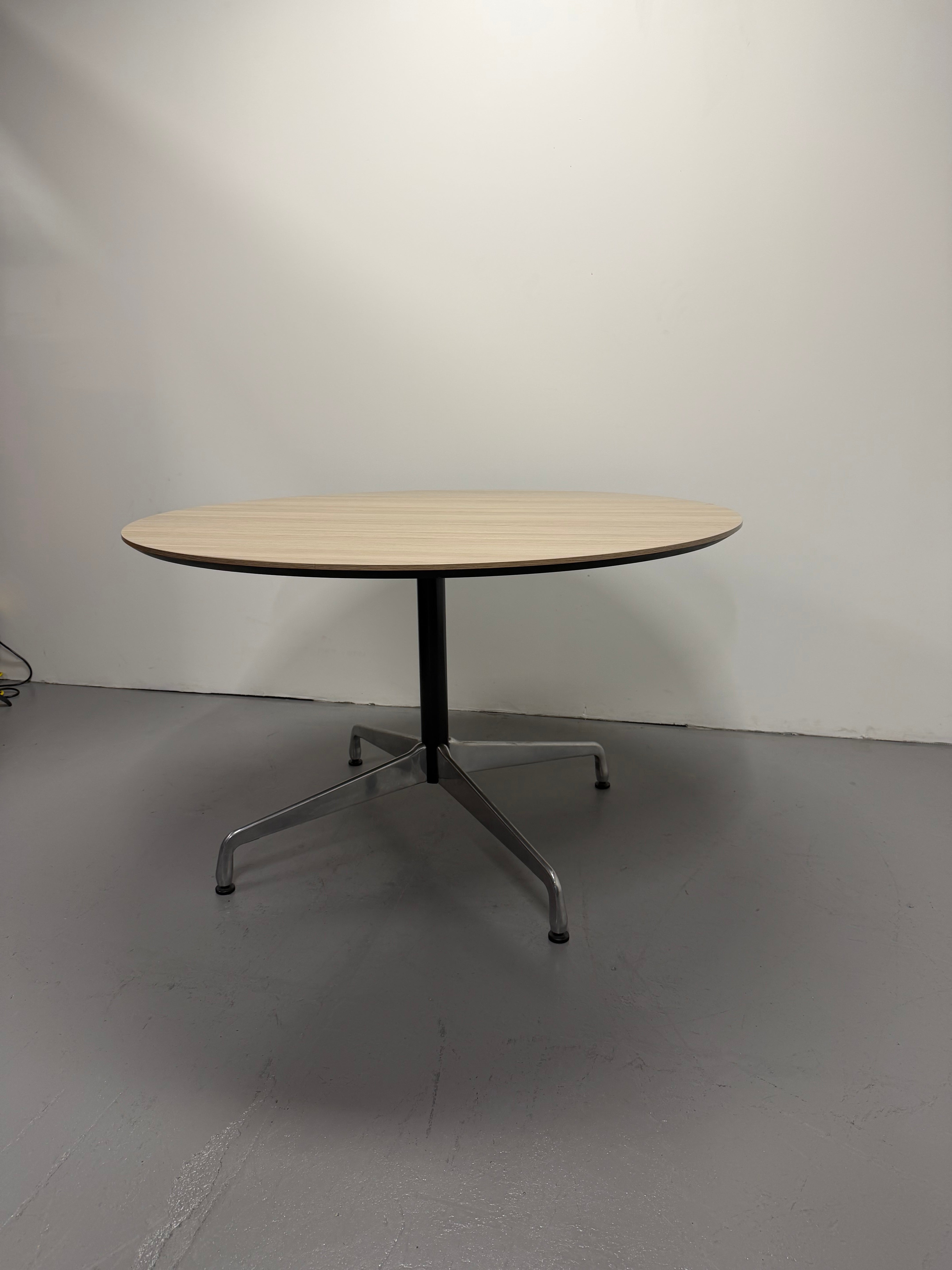 Herman miller table