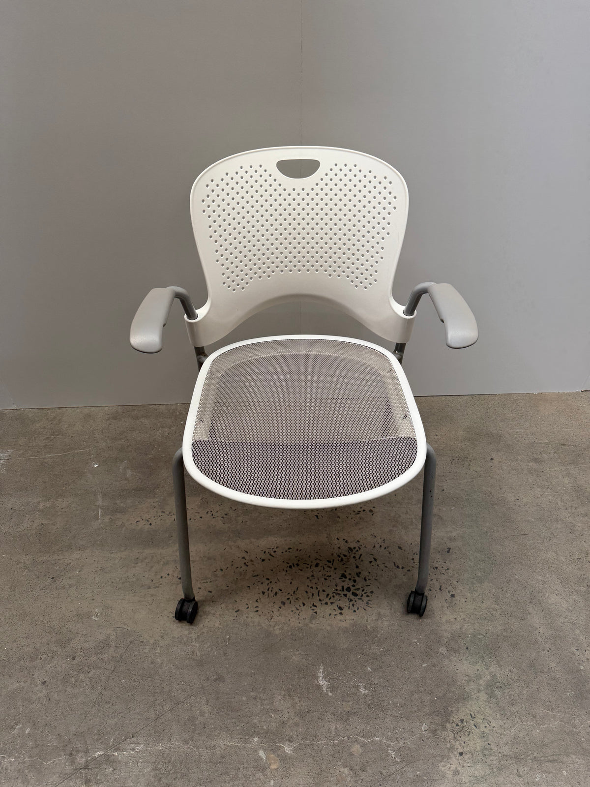 Herman Miller Caper Stacking Chair – White, FLEXNET Seat, Arms & Castors – view 2 – pre-owned