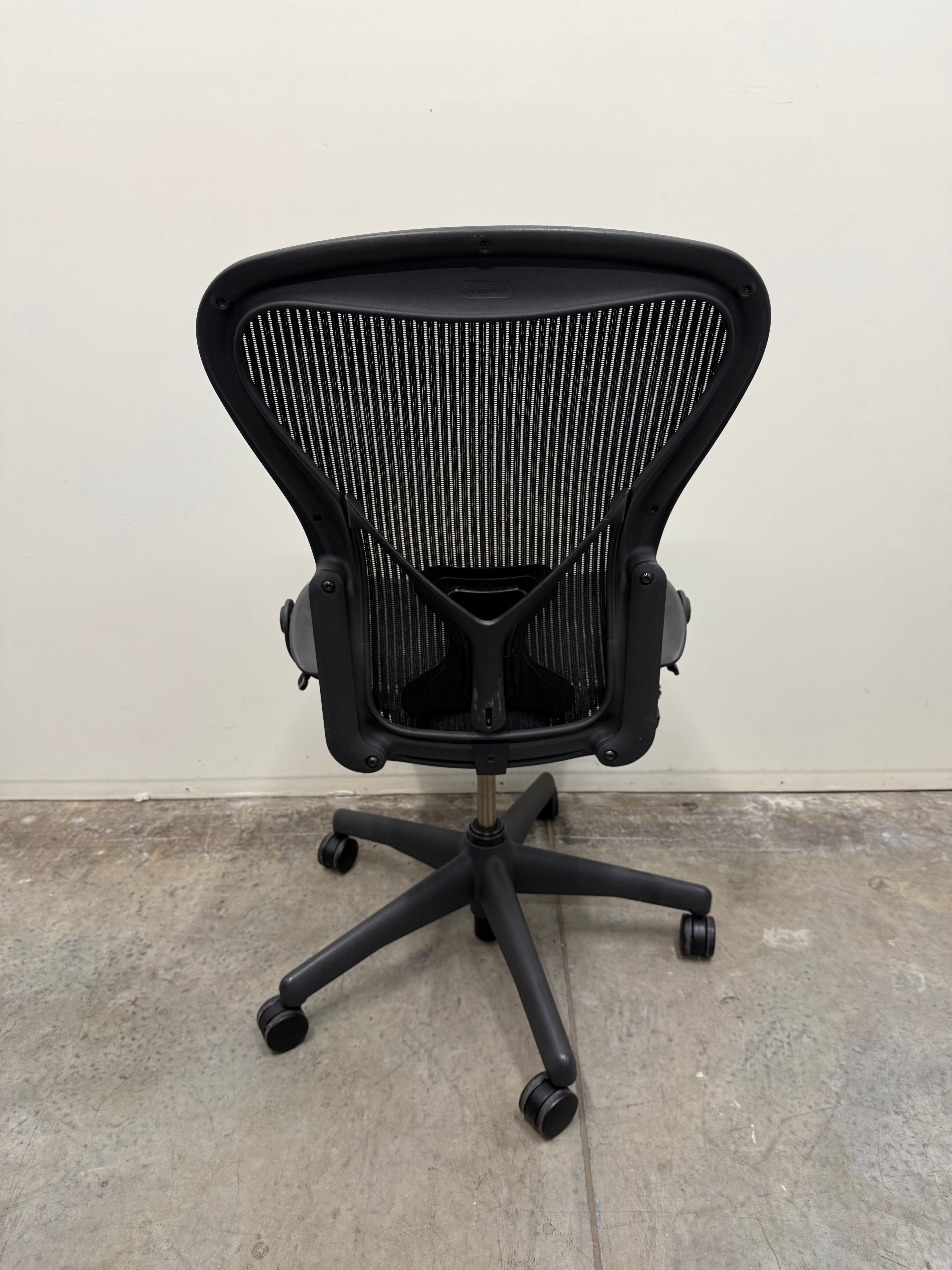 Herman Miller Aeron Classic – PostureFit Back Support, No Arms (Size B)