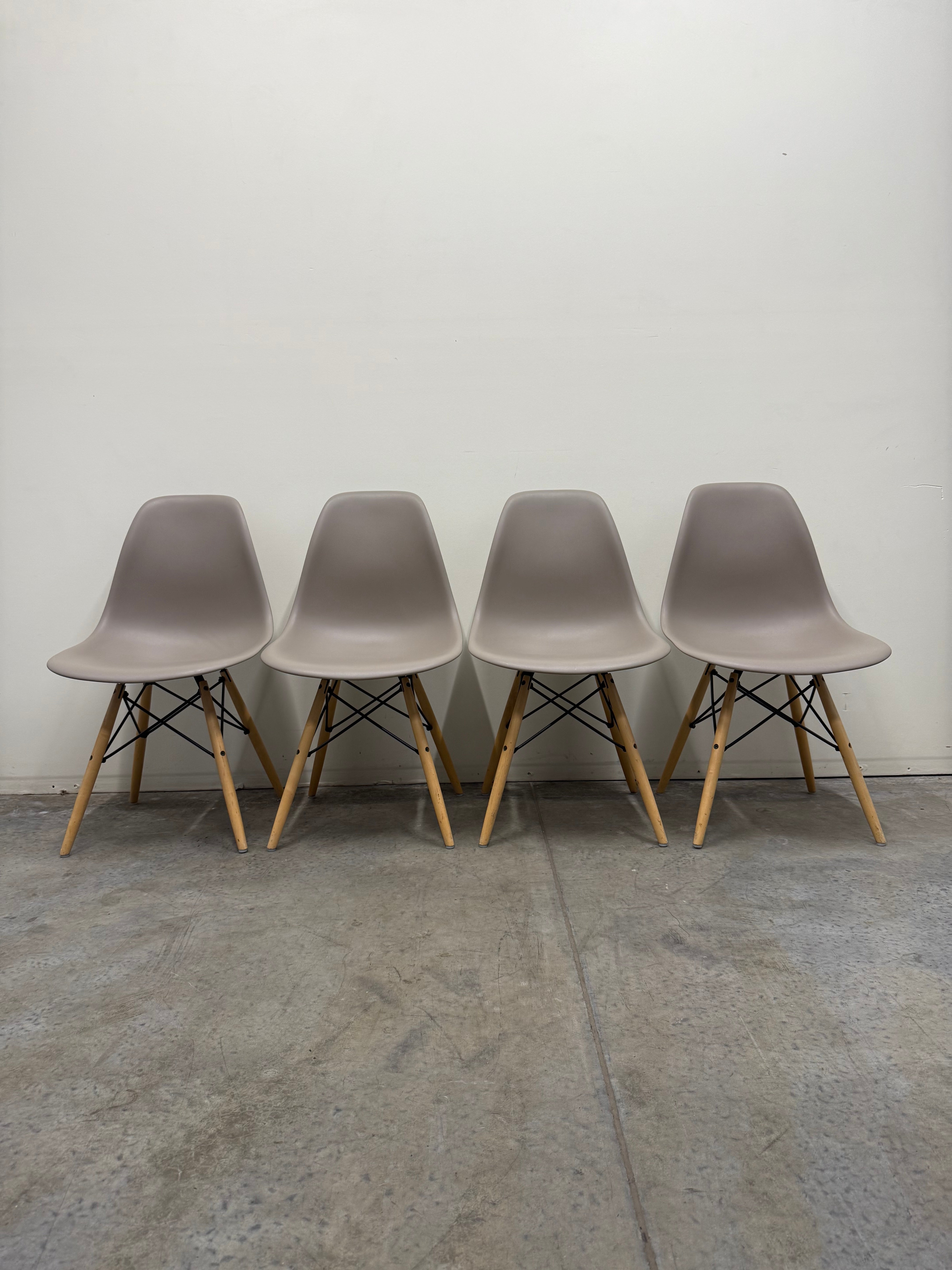 Eames Molded Plastic Side Chair by Herman Miller – Sparrow / Wood Dowel Base