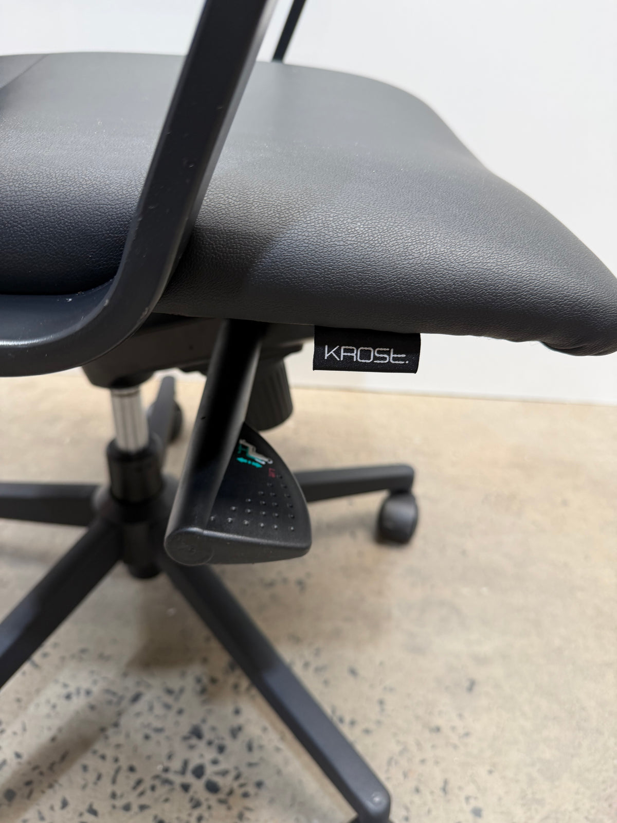 Marc Boardroom Chair – by Krost | Medium Back
