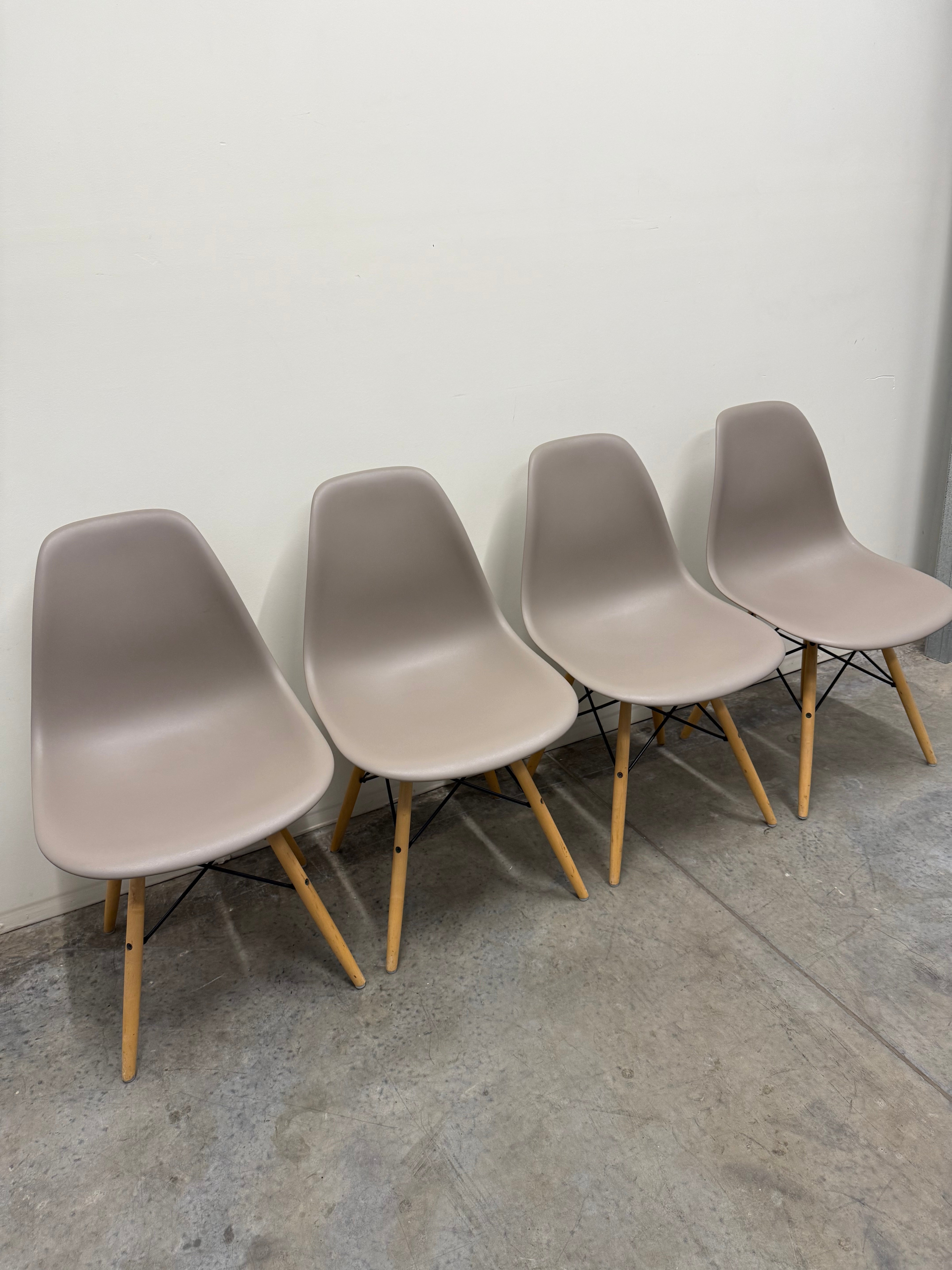 Eames Molded Plastic Side Chair by Herman Miller – Sparrow / Wood Dowel Base