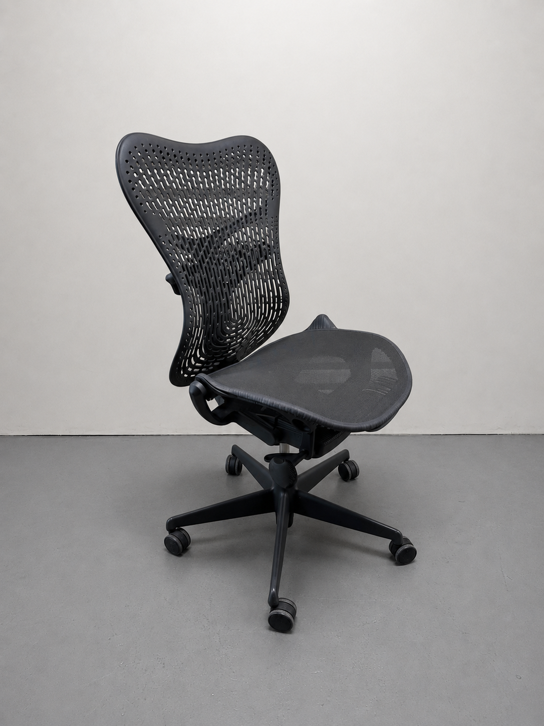 Herman Miller Mirra 2 Triflex Office Chair - No Arms