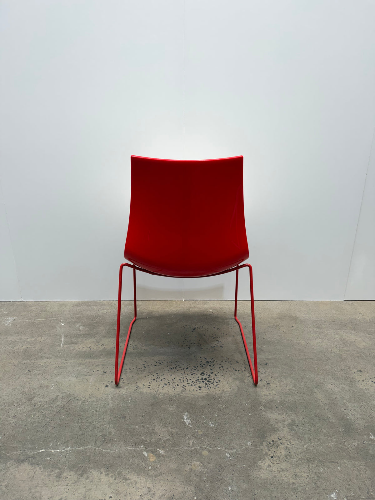 Pedrali 3D-Colour 777 Chair – White Front / Red Gloss Back / Red Sled Base – view 4 – pre-owned