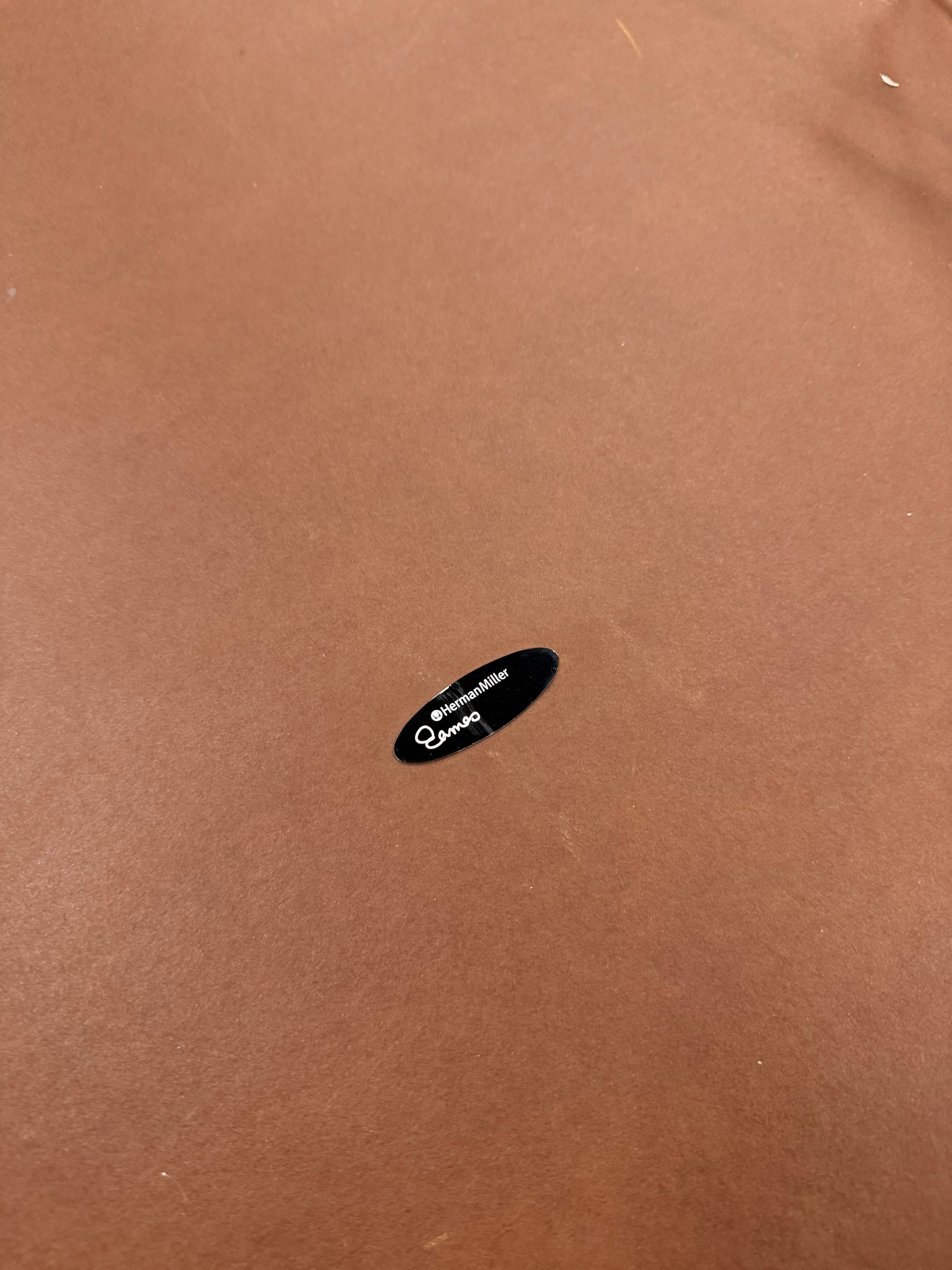 Eames Wire Base Elliptical Table – “Surfboard Table” by Herman miller