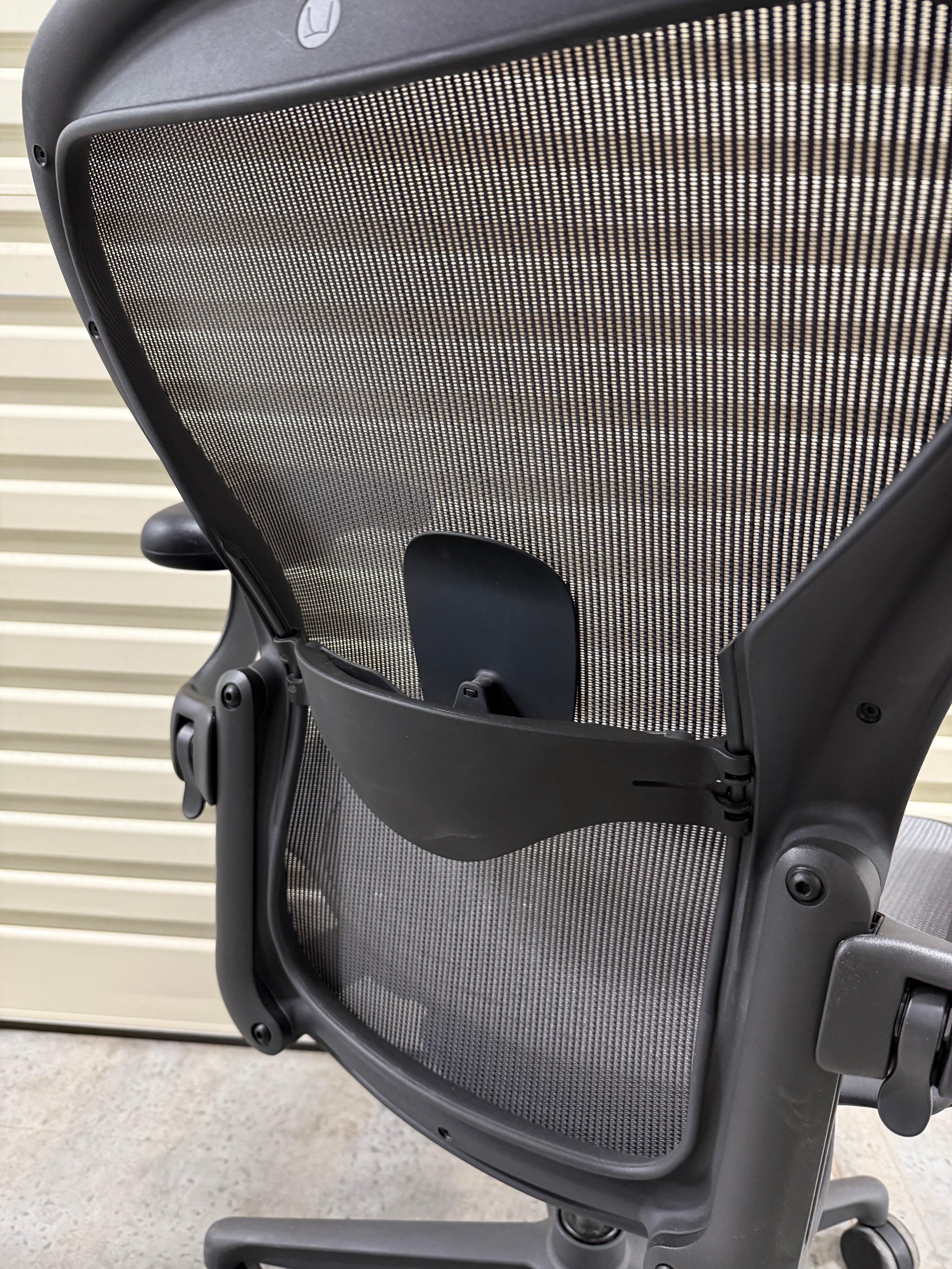 Herman Miller Aeron Remastered  Made in USA – Lumbar Back Support - Graphite