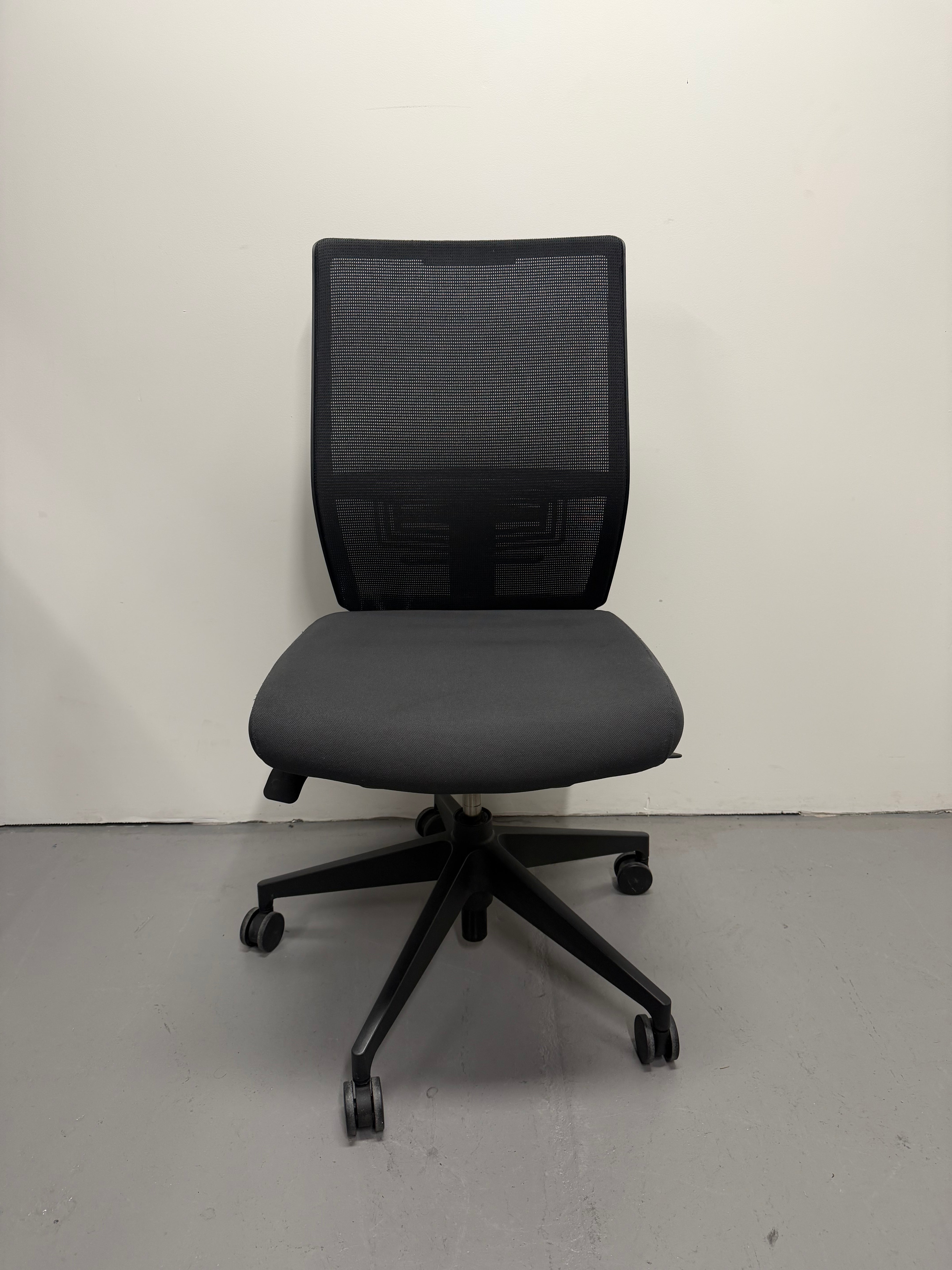 Haworth Aloha Ergonomic task Chair - Black