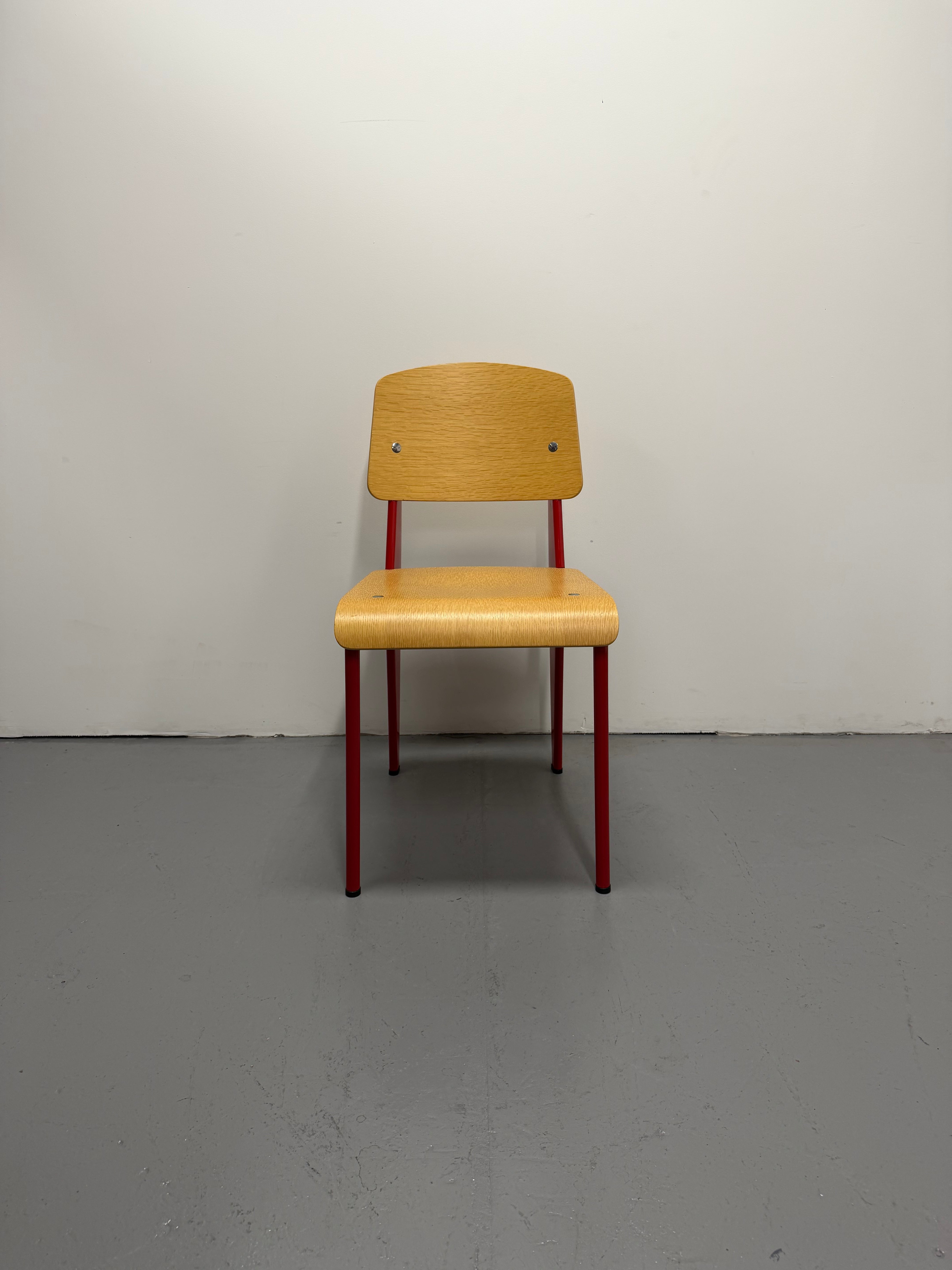 Jean Prouvé Standard Chair for Vitra – Natural Oak, Japanese Red