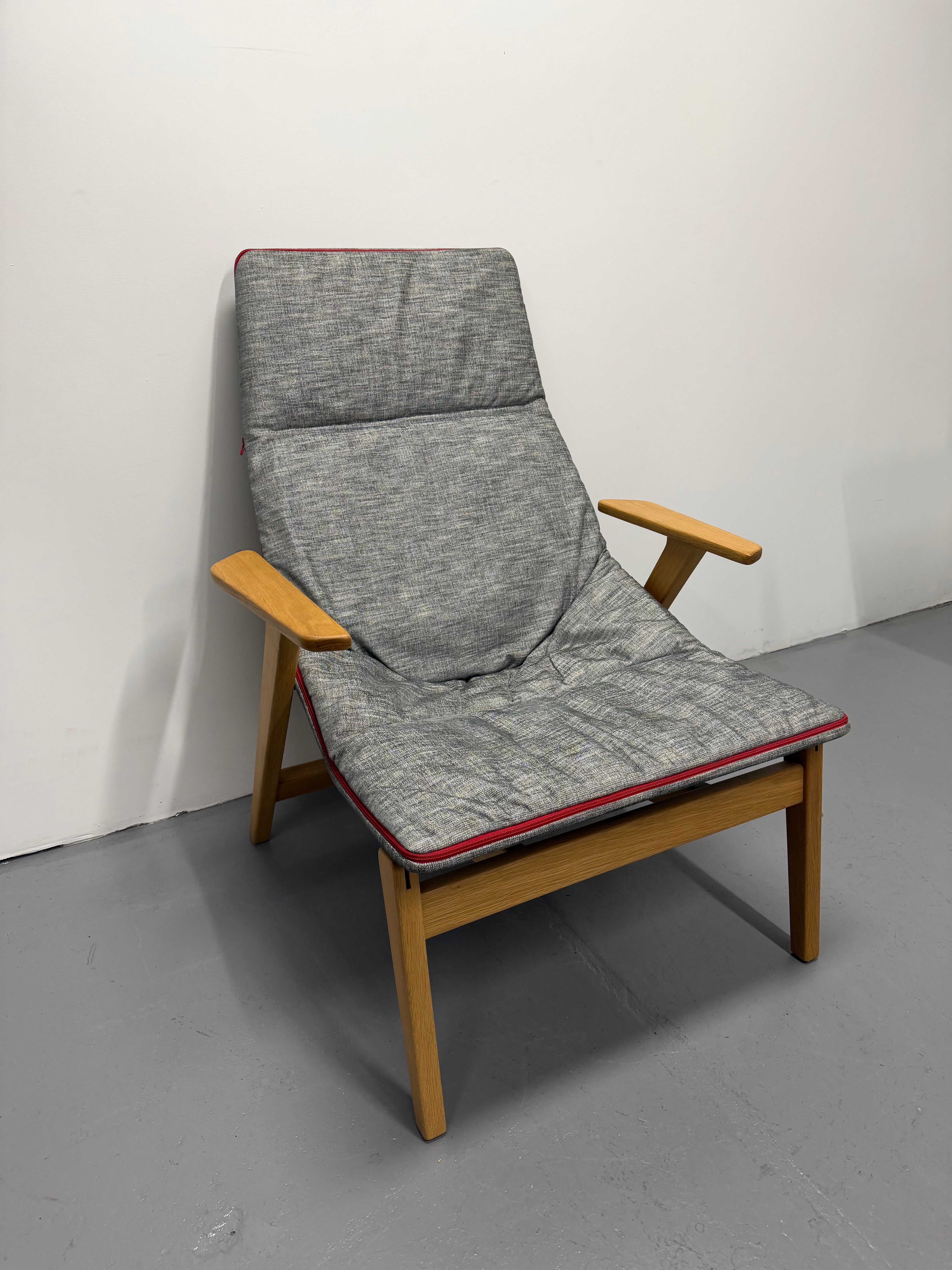 Viccarbe Ace Lounge Chair – Oak Frame with Grey Upholstered Seat | Ex-Showroom