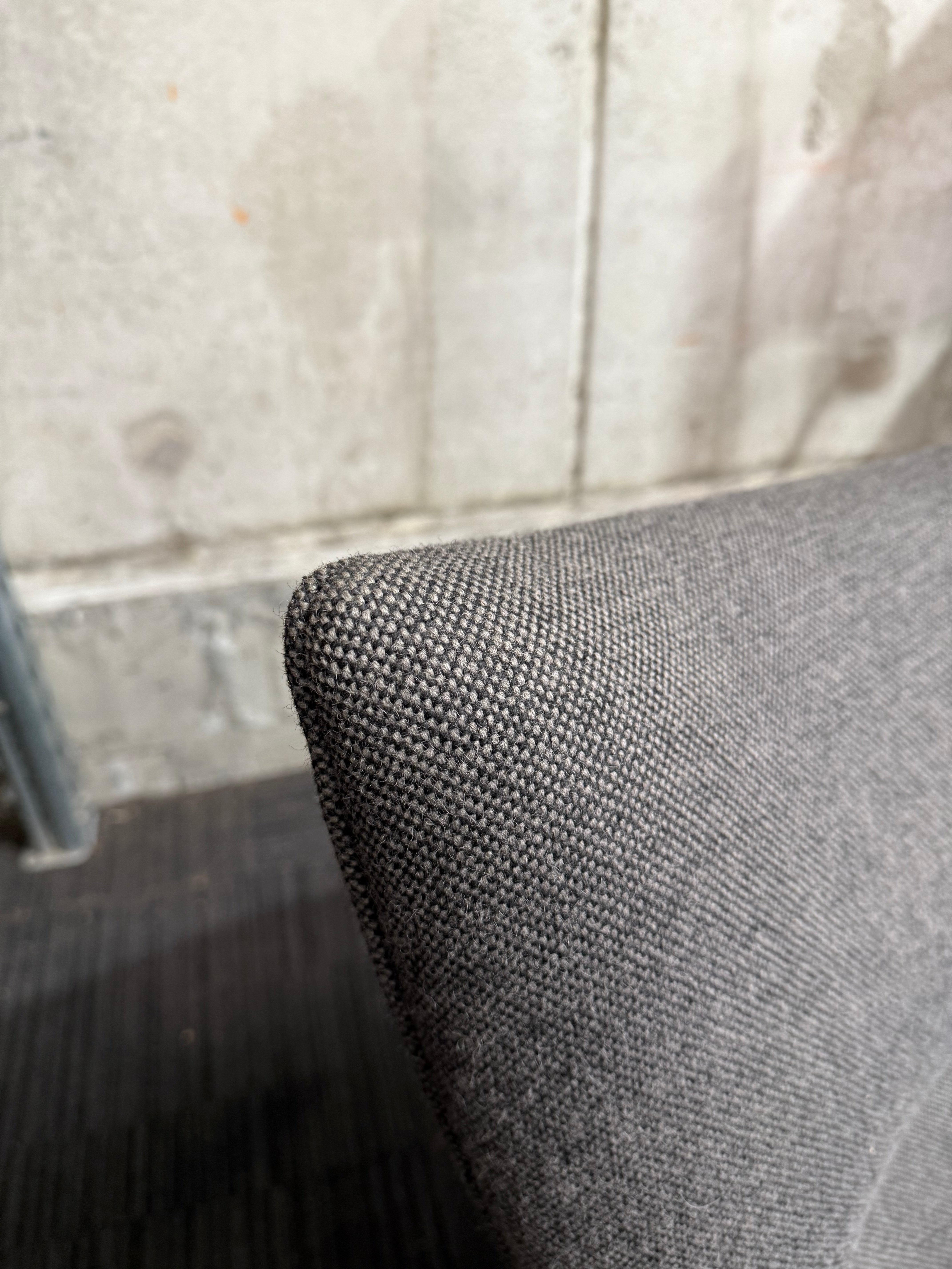 Carl Hansen & Søn CH445 Wing Lounge Chair – Designed by Hans J. Wegner