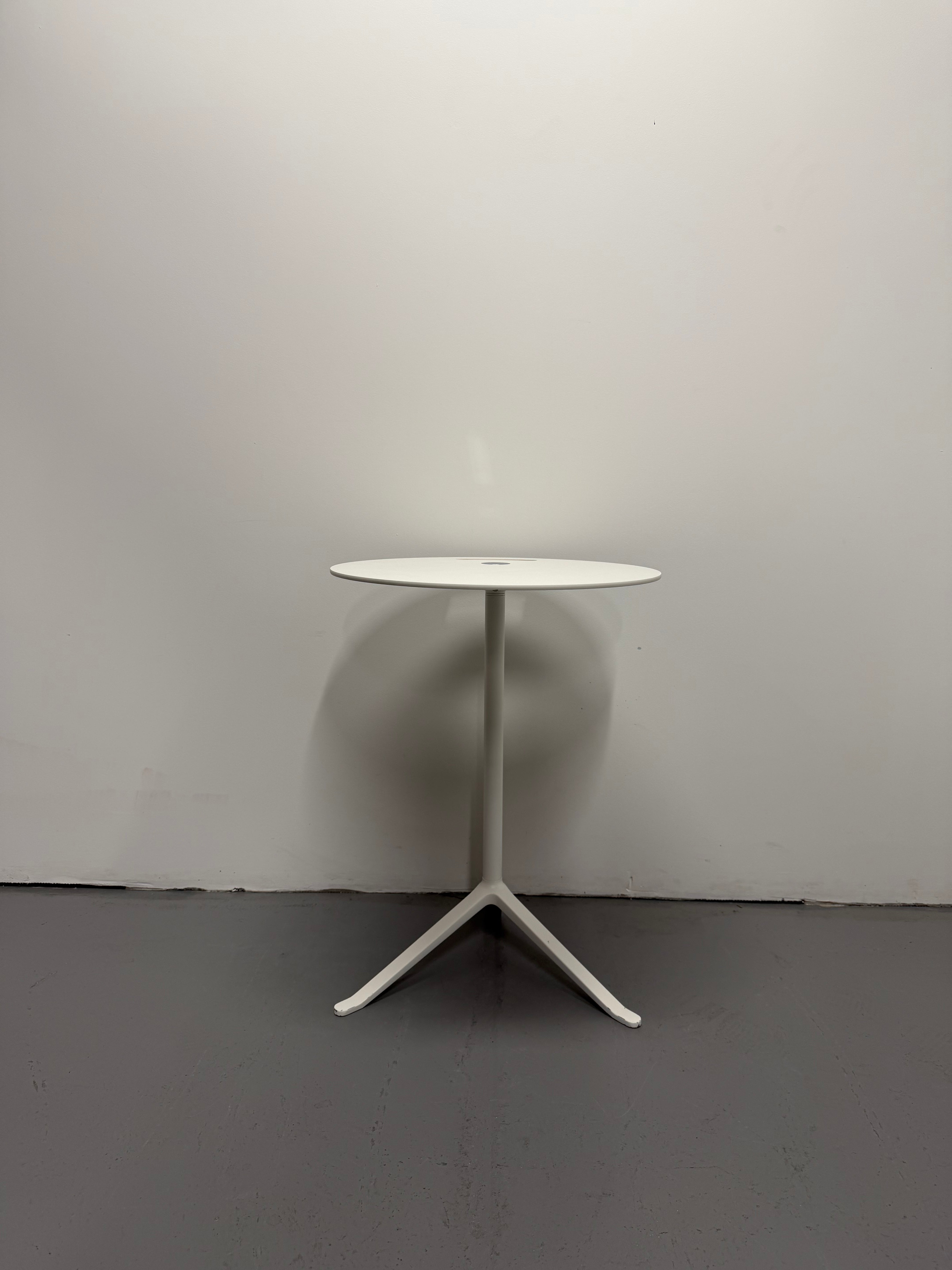 Fritz Hansen Little Friend Side Table – Fixed Height, White Melamine Top