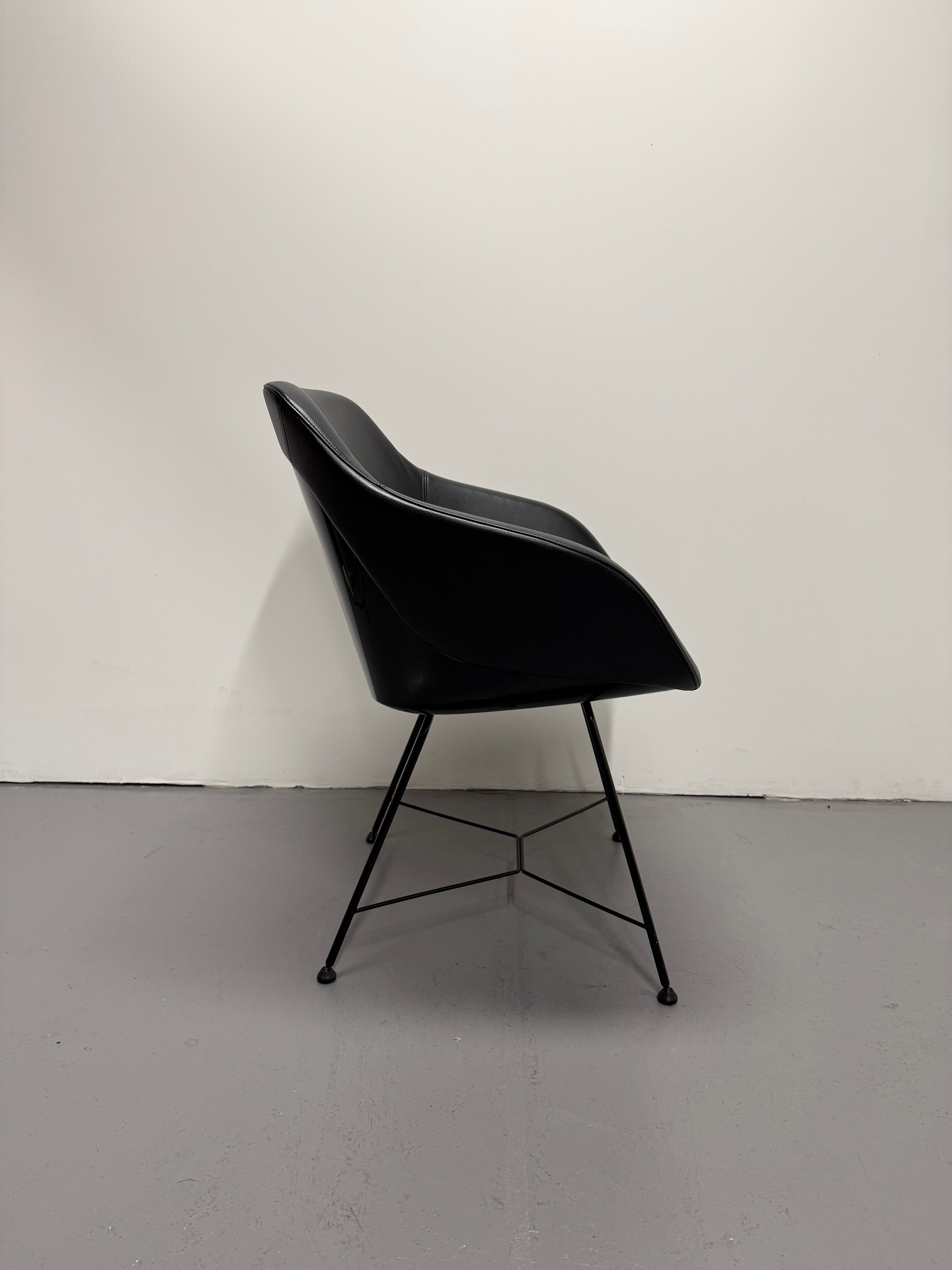 Walter Knoll Turtle Chair - Black Leather with Wire Base